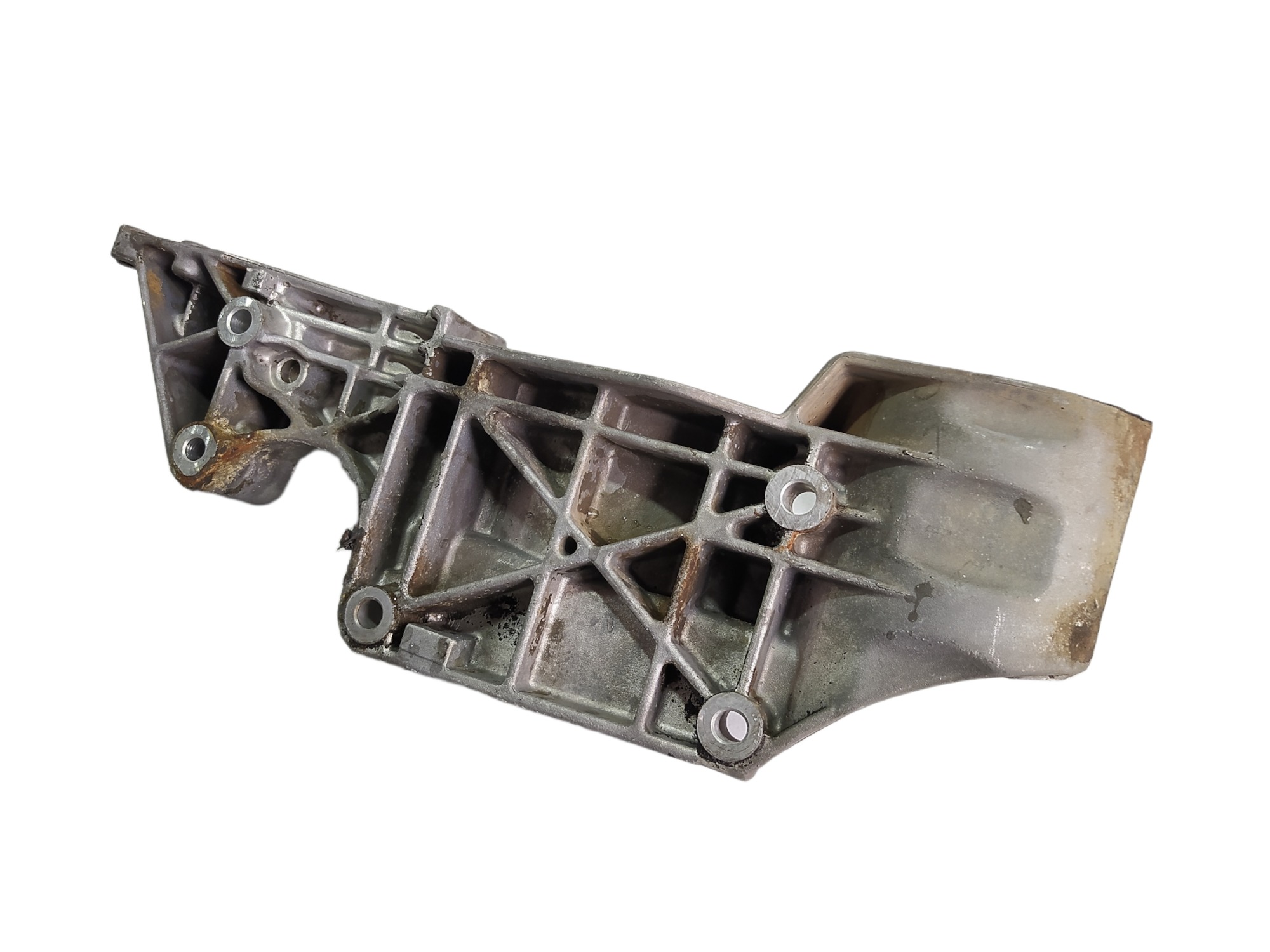 Suporte Compressor Alternador Vw Golf 2.0 2000 V478 3