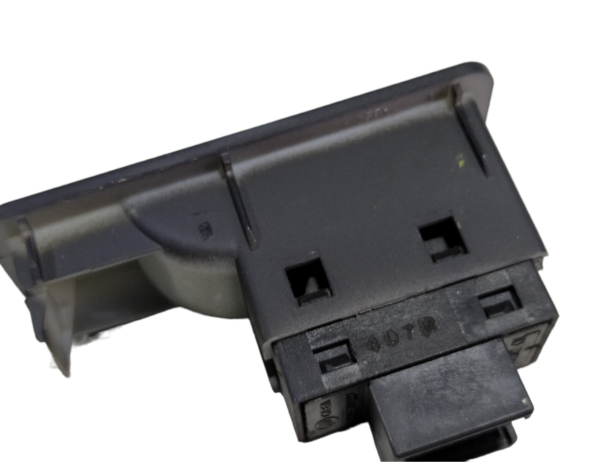 Botao Vidro Traseiro Direito Lifan X60 2015 B3746220a2 V466 8