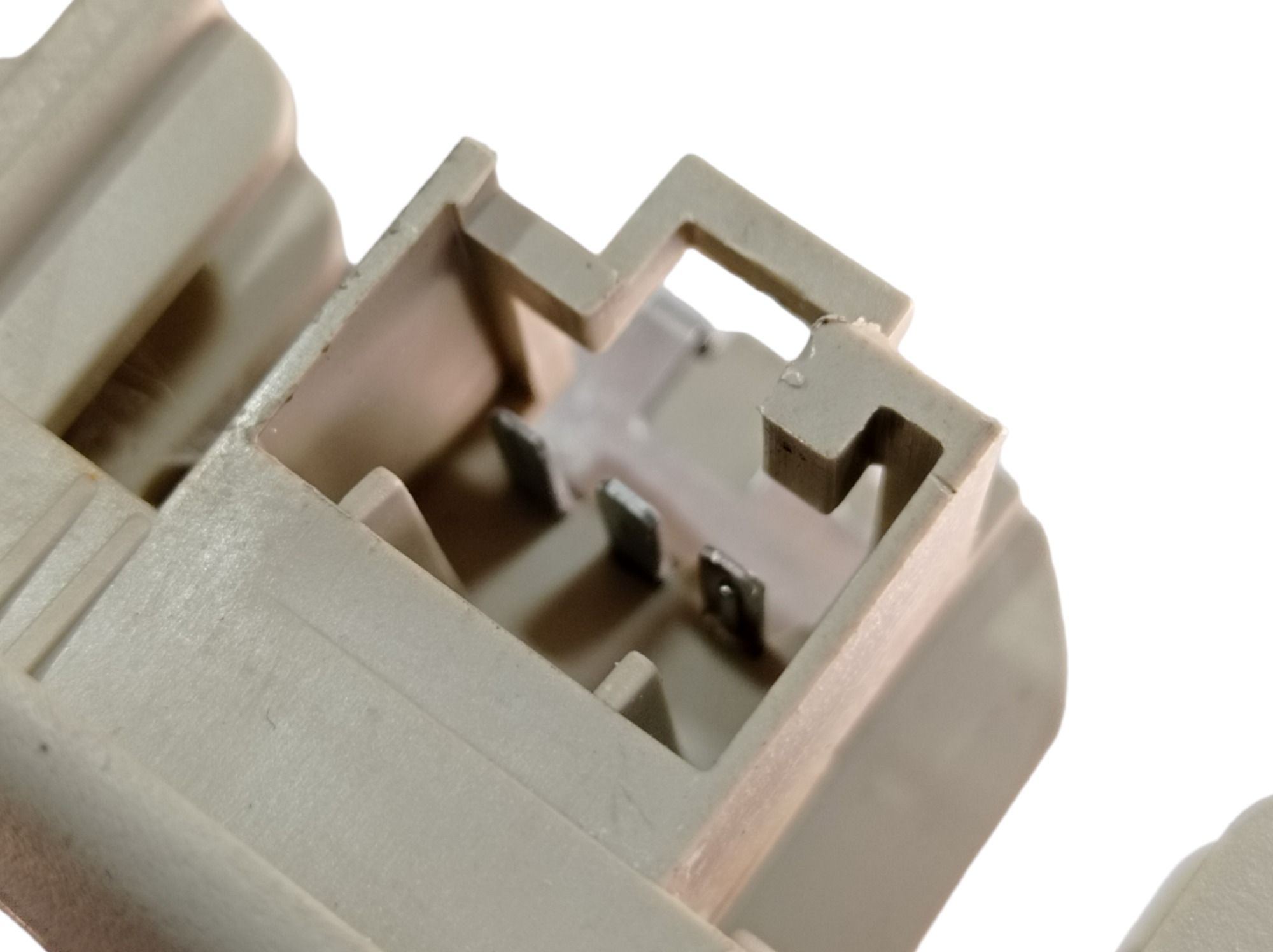 Luz Cortesia Porta Malas Mitsubishi Outlander 2014 V551 2