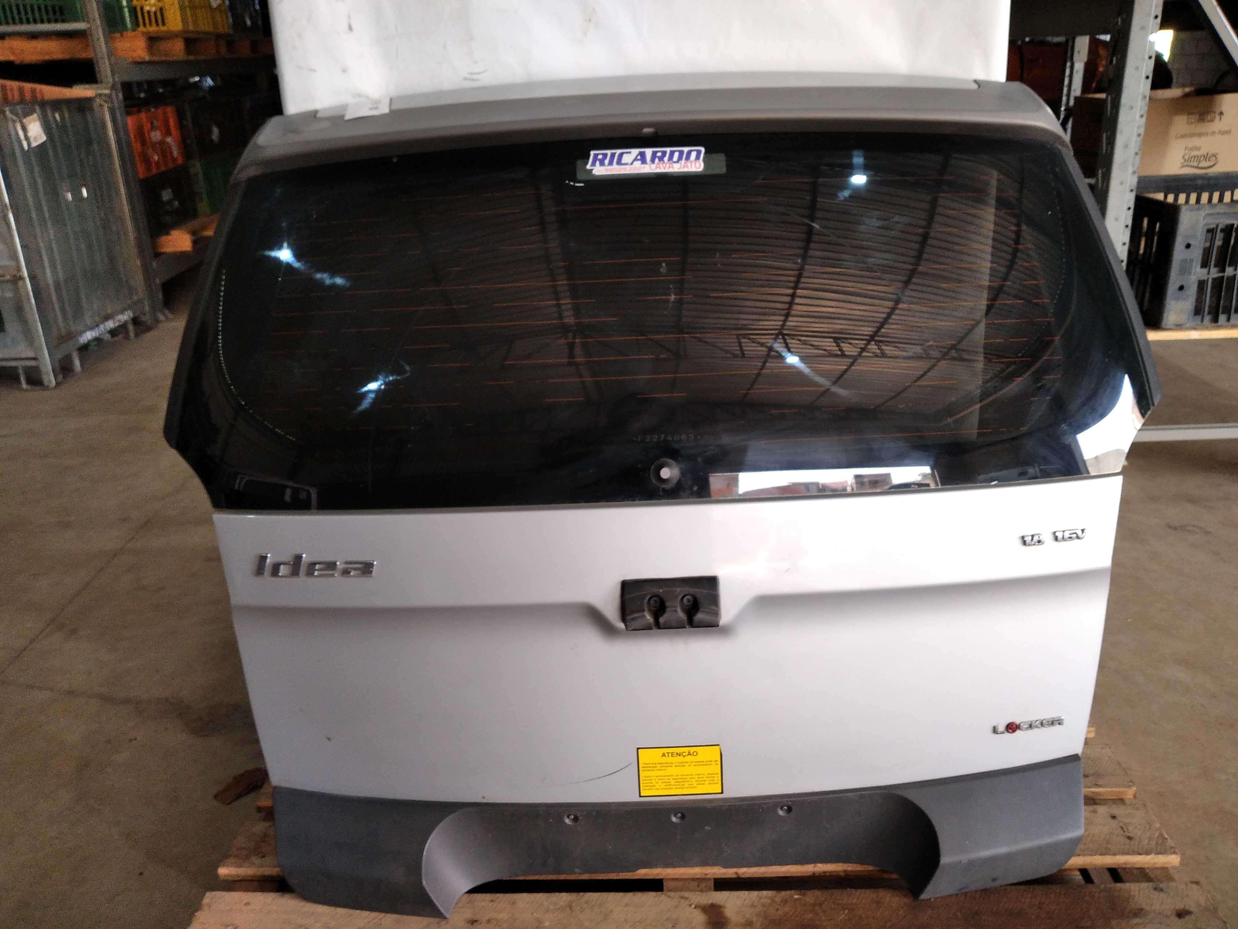 Tampa Traseira Fiat Idea Adventure 2014 V355 3