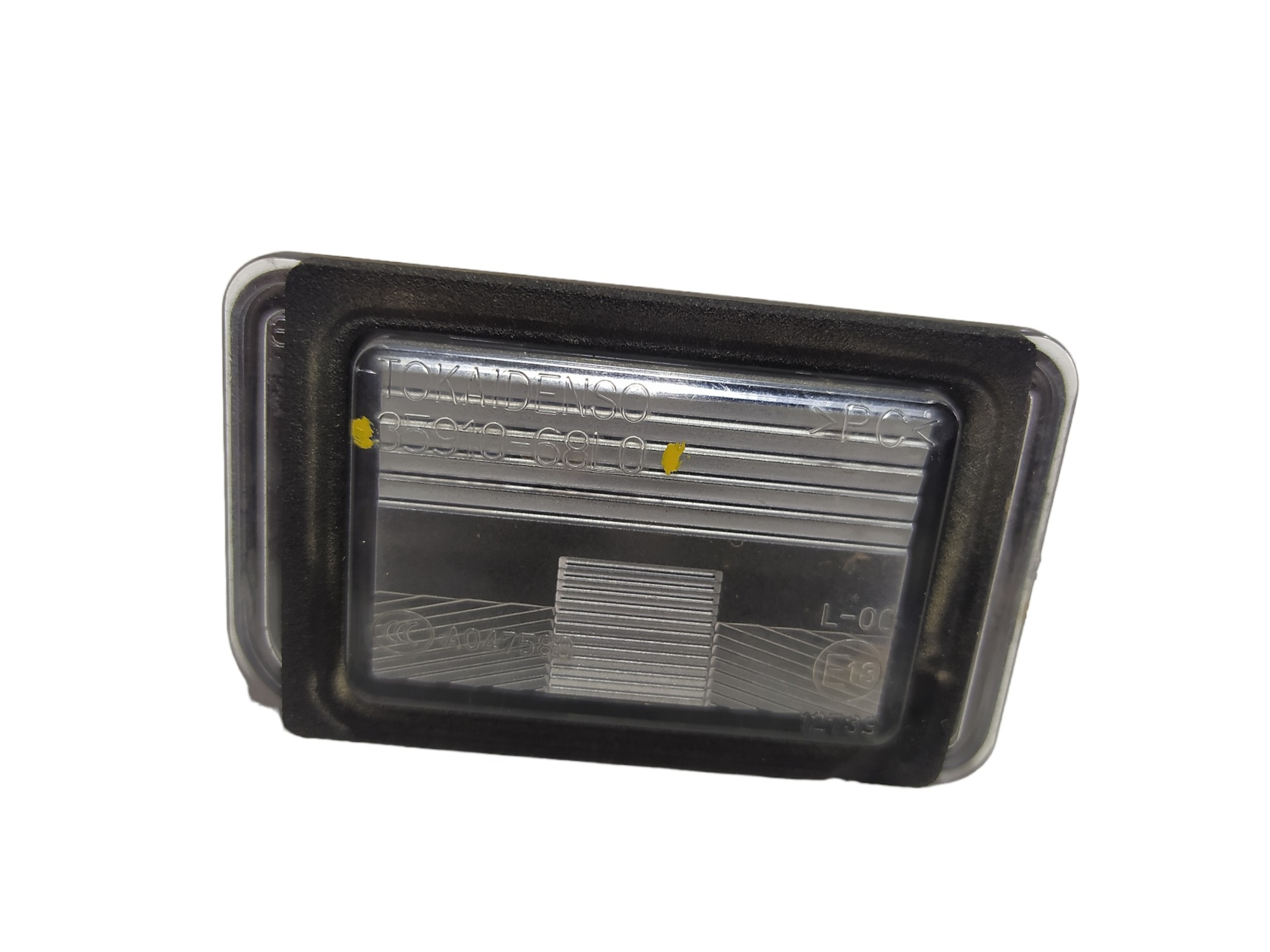 Luz De Placa Suzuki Swift 2015 3591068l0 V550 2