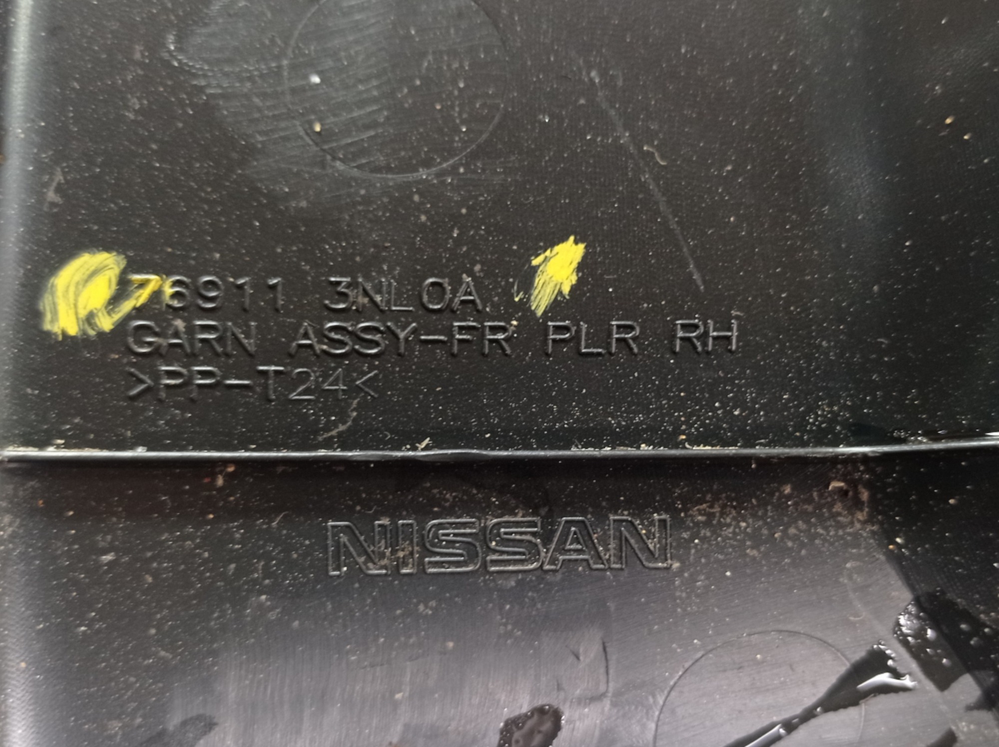 Acabamento Coluna Dianteira Direita Nissan Leaf 2019 V488 6