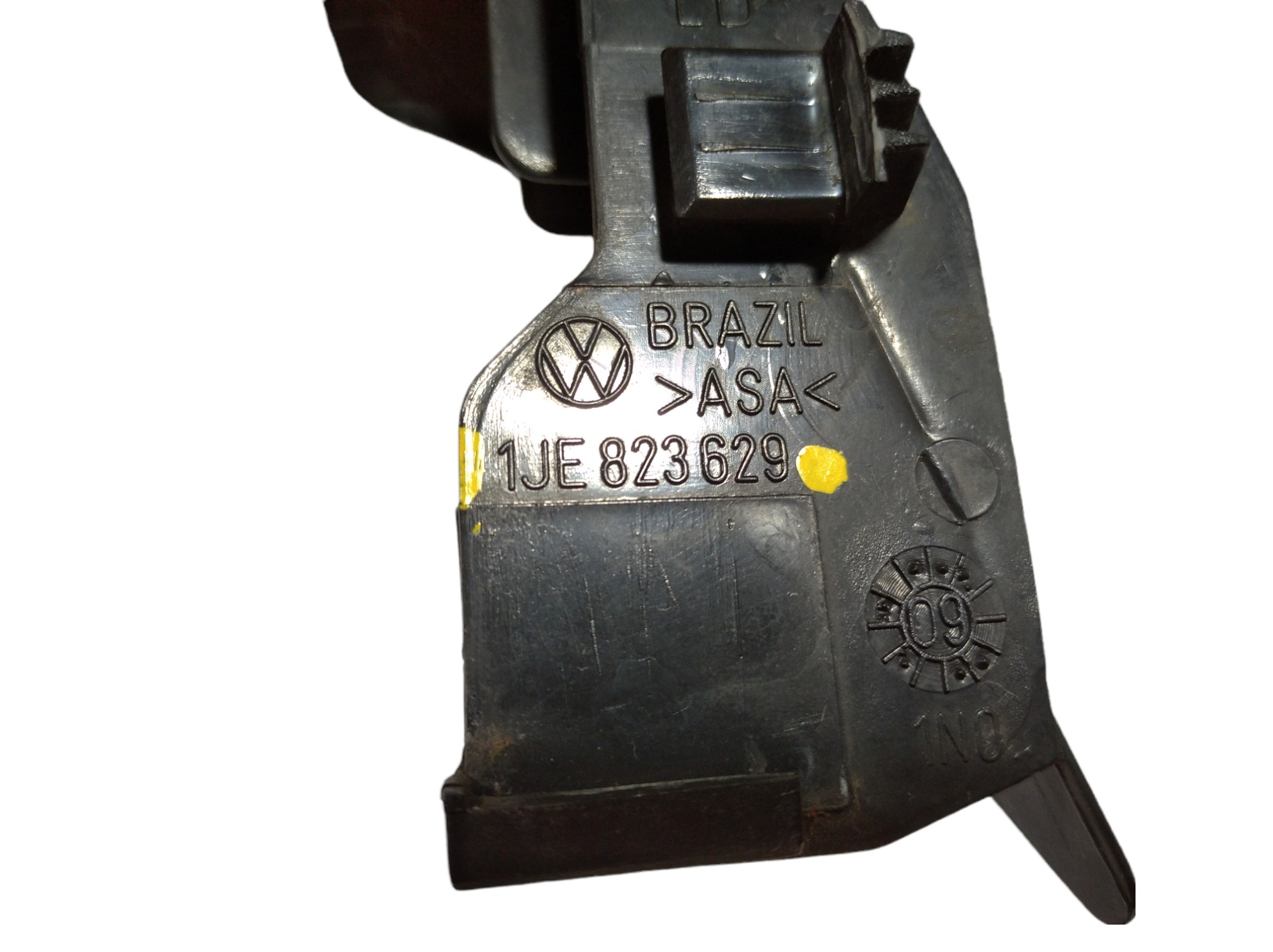 Acabamento Esquerdo Dobradiça Capo Vw Golf 2009 V435 6