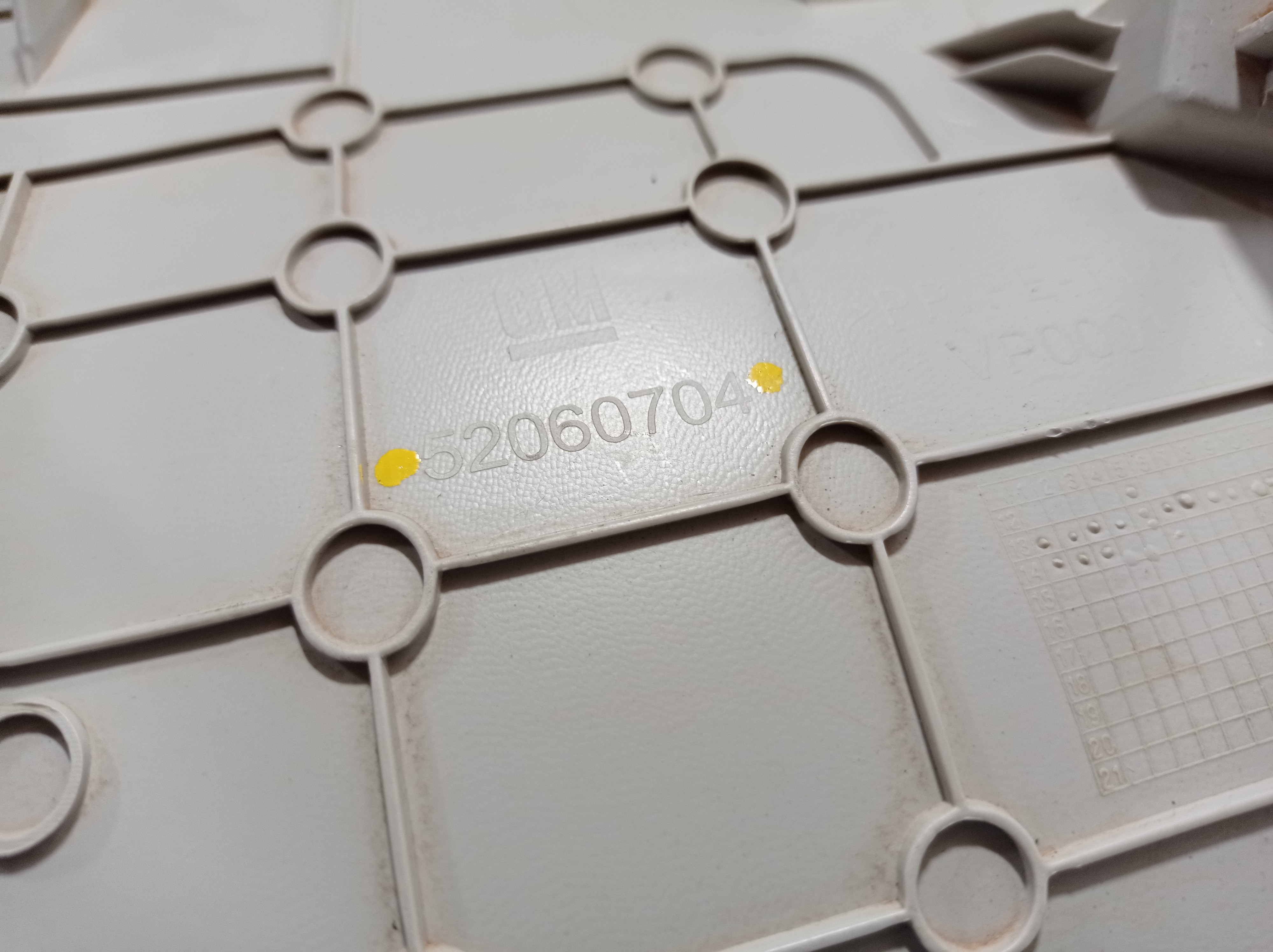 Acabamento Coluna Traseira Direita Gm Prisma 52060704 V323 7