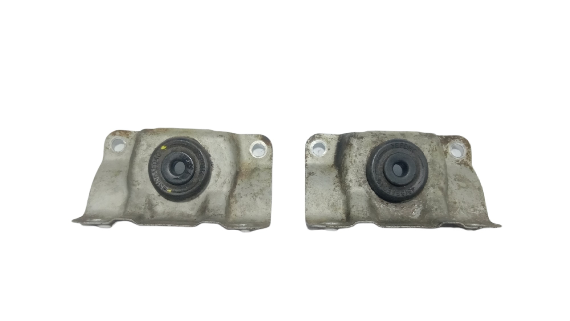 Suporte Radiador Inferior Subaru Legacy Outback 2.5 2002 1