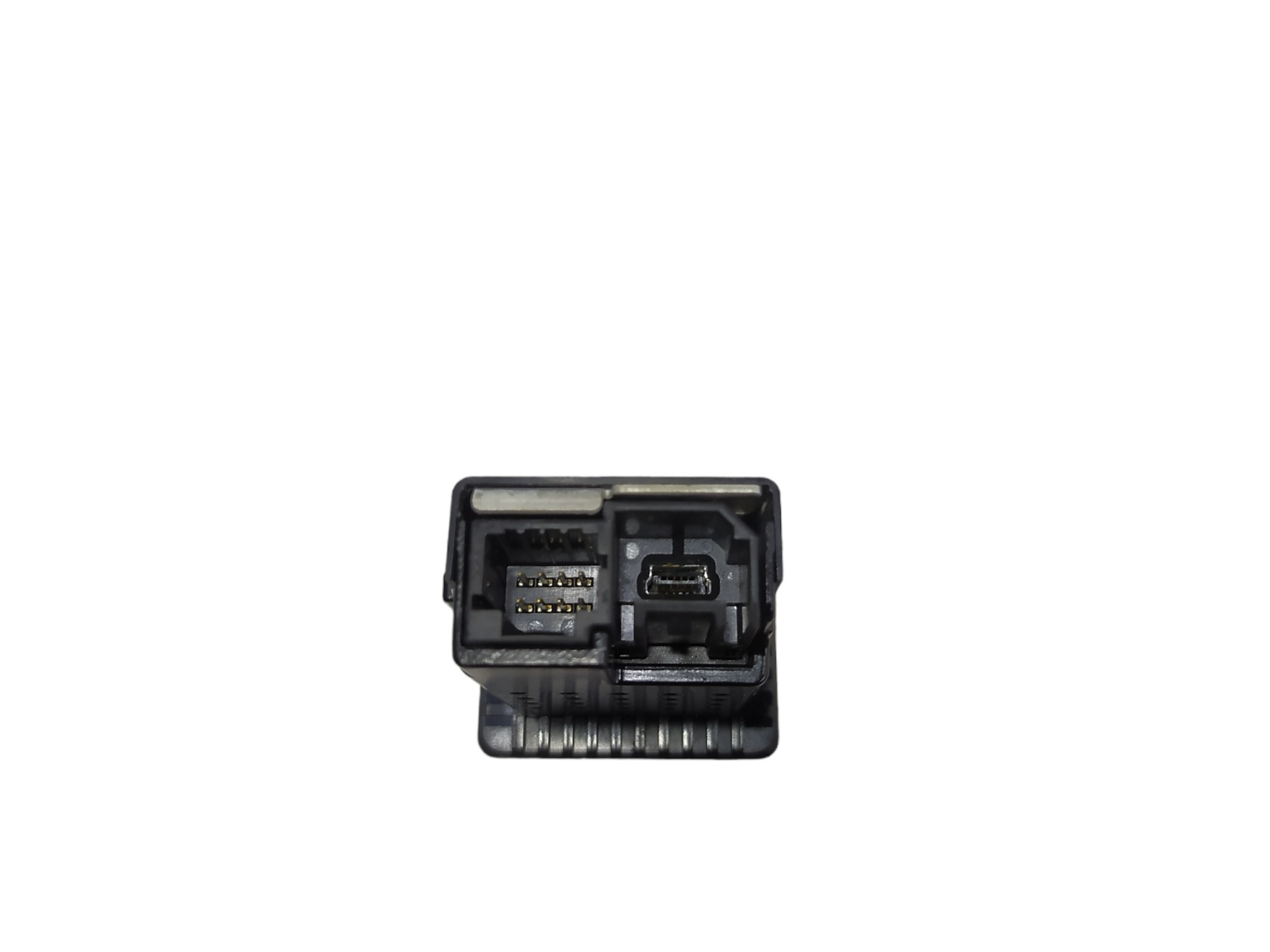 Tomada Usb Console Nissan Leaf Versa 2019 284h35fa0c V488 5
