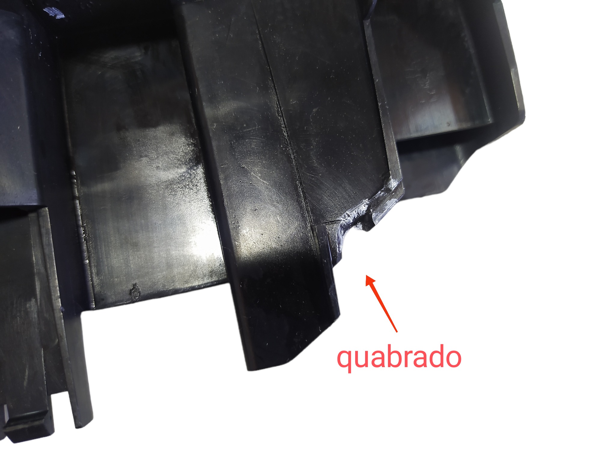Suporte Direito Parachoque Traseiro Suzuki Swift 2015 V550 4