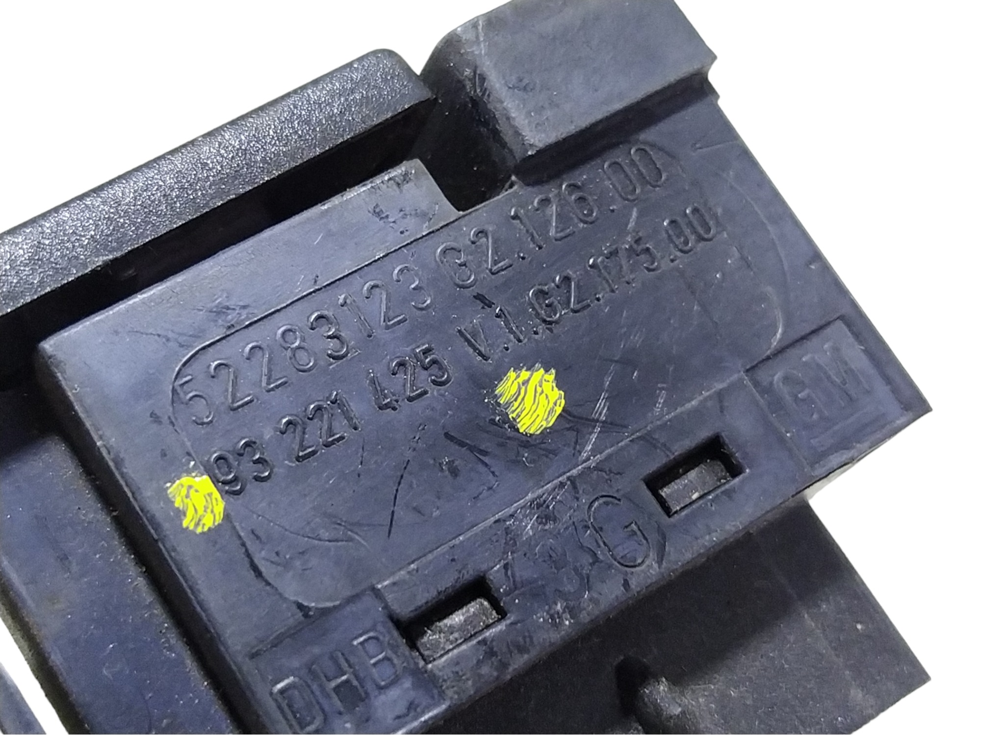 Botão Desembaçador Luz Alarme Gm Kadett  89 A 94 93221425 Vl 9