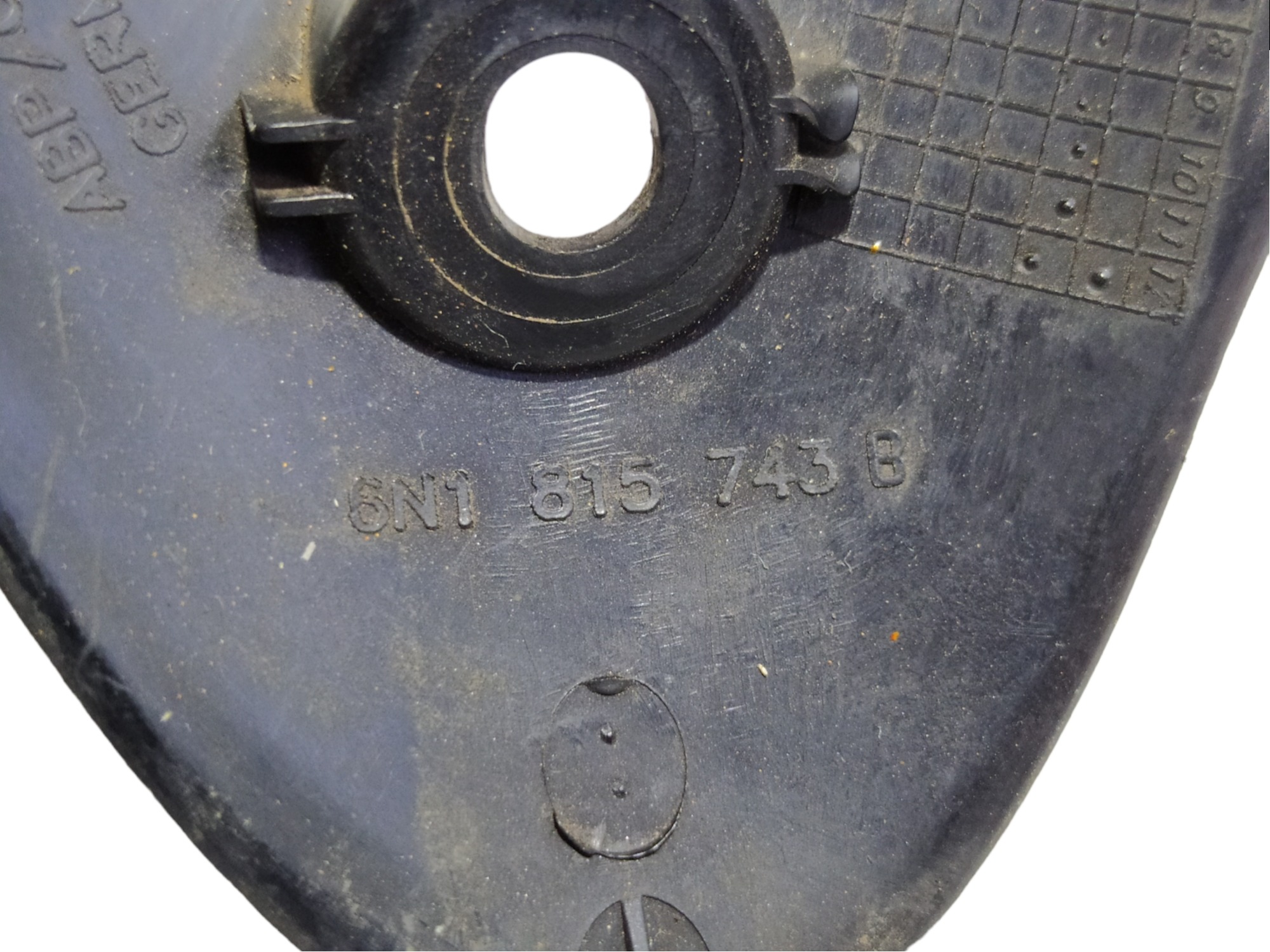 Moldura Acabamento Botão Milha Vw Polo 6n1815743b Vl 4