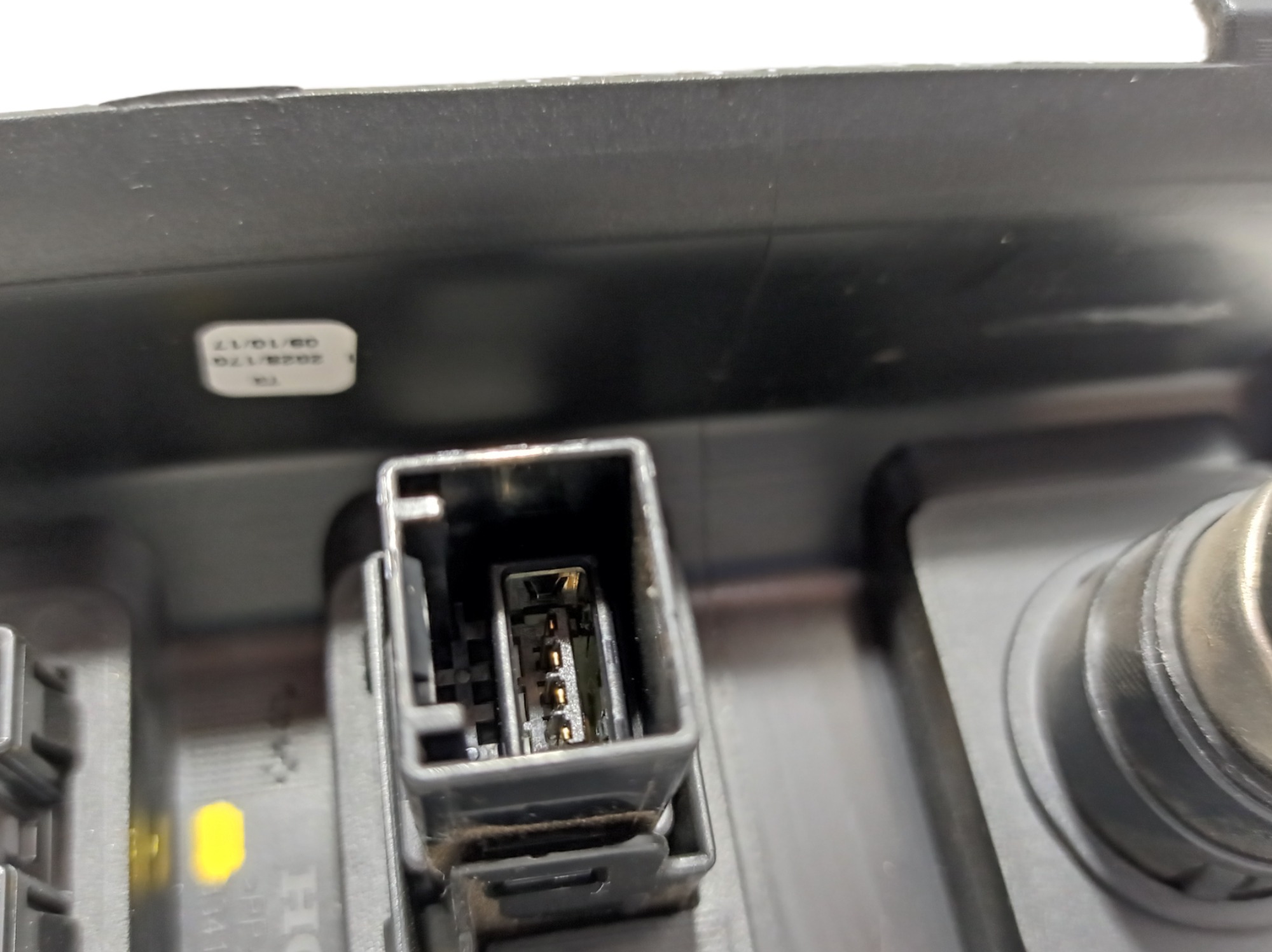Moldura Tomada 12v Entrada Usb Honda Hrv 2016 A 2021 V322 Preto 6