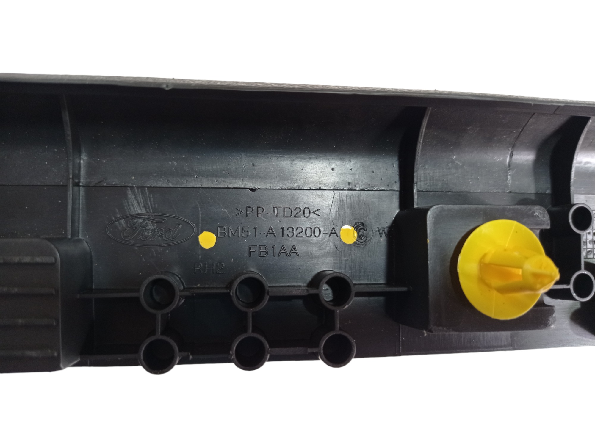 Soleira Porta Dianteira Direita Ford Focus Se 2014 V476  Preto 1