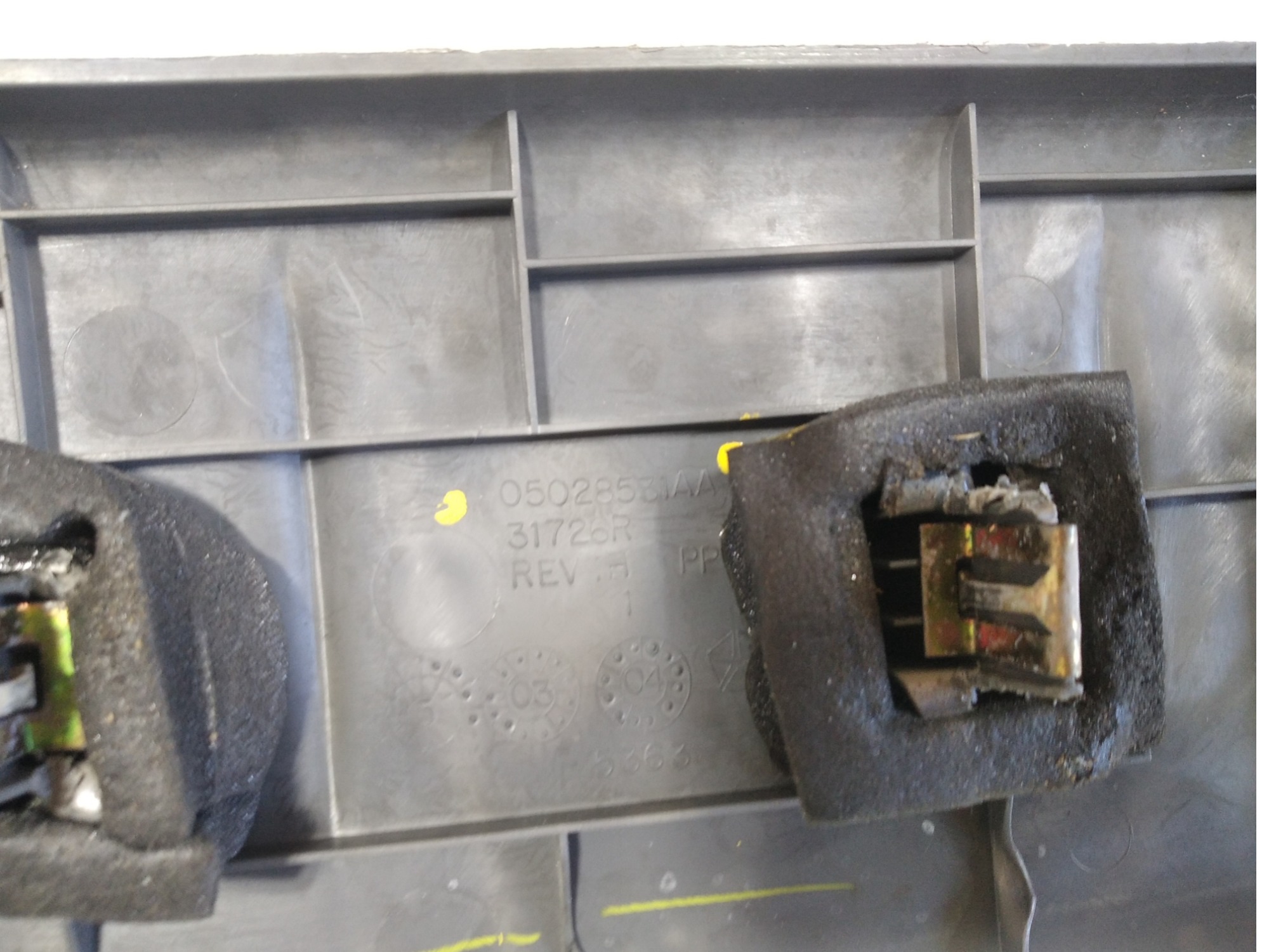 Forro Painel Traseiro Chrysler Grand Caravan 2005 9