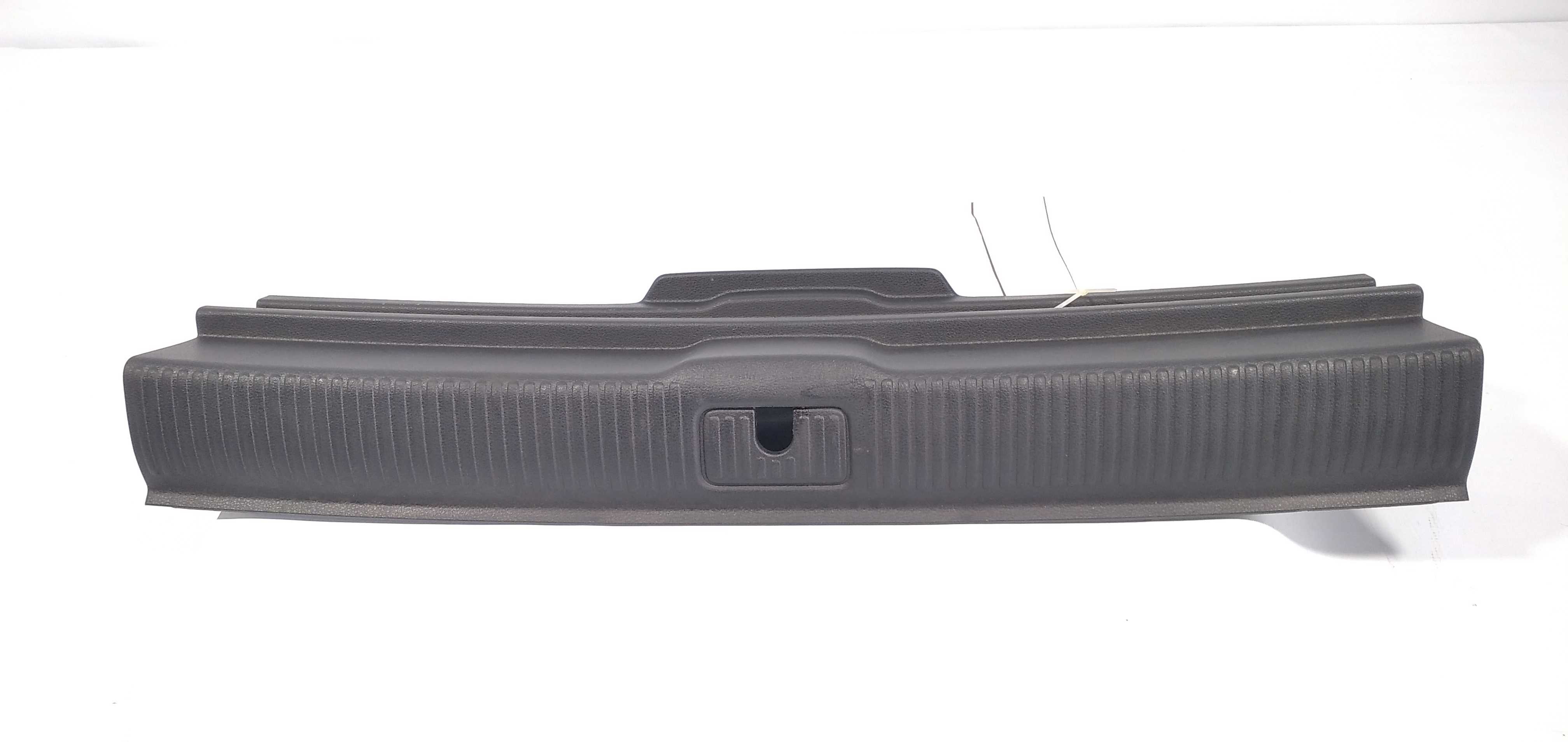 Acabamento Interno Porta Mala Audi A3 Sportback 2019  V343 1