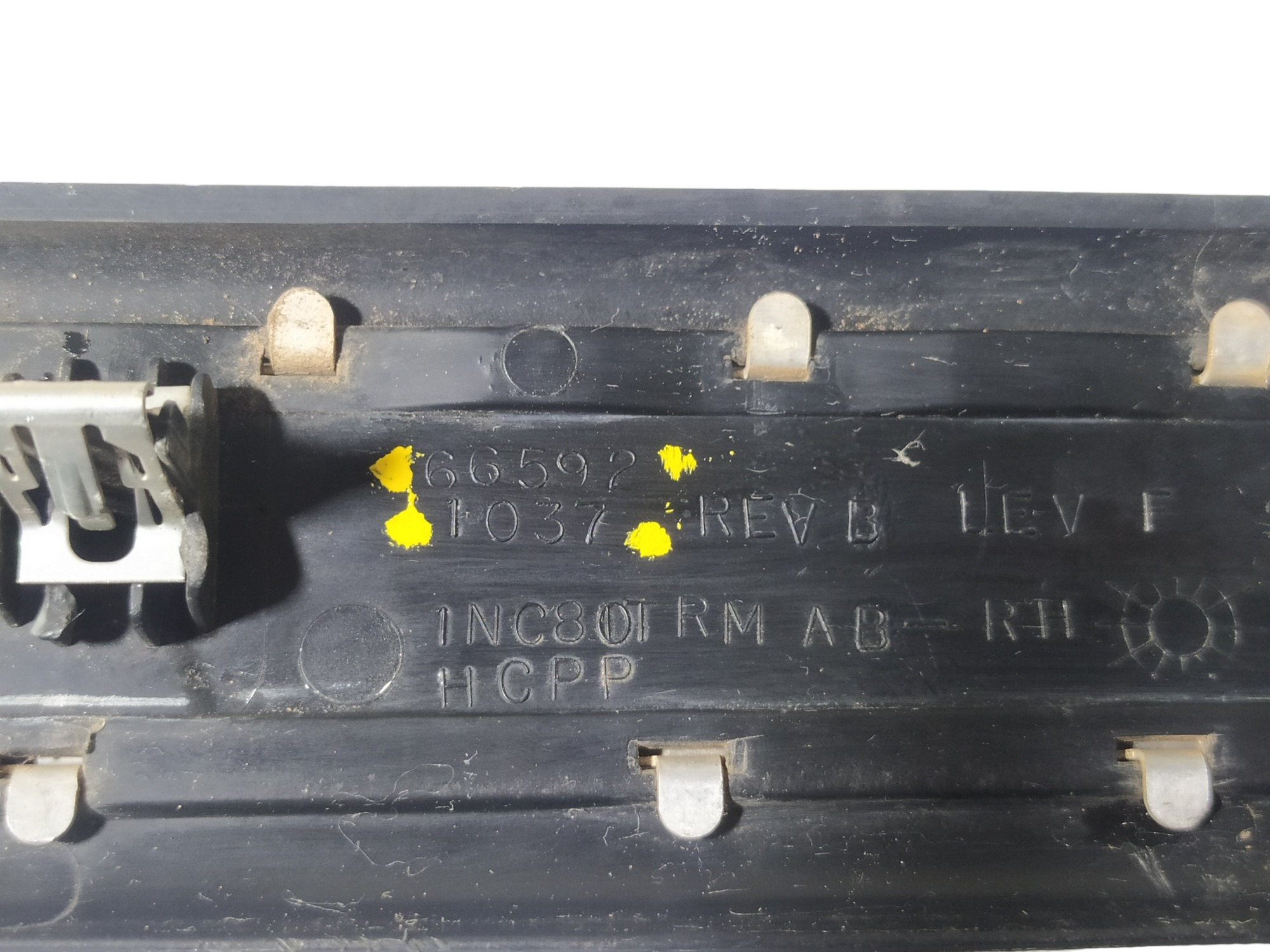 Soleira Dianteira Direita Jeep Grand Cherokee Limited V580 8