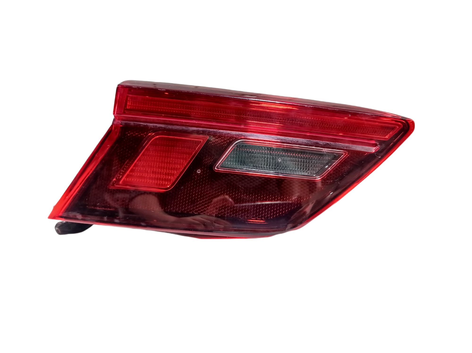 Lanterna Tampa Traseira Esquerda Vw Tiguan 2018 A 2020 V419 7