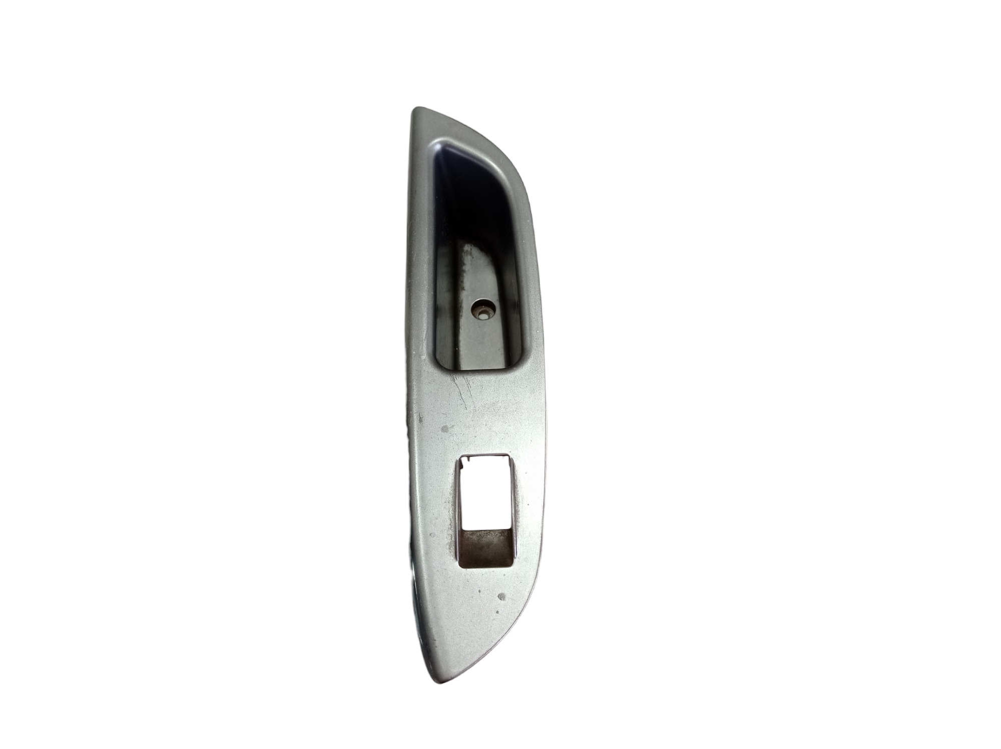 Moldura Botão Vidro Porta Traseira Esquerda 530 2015 V567 3