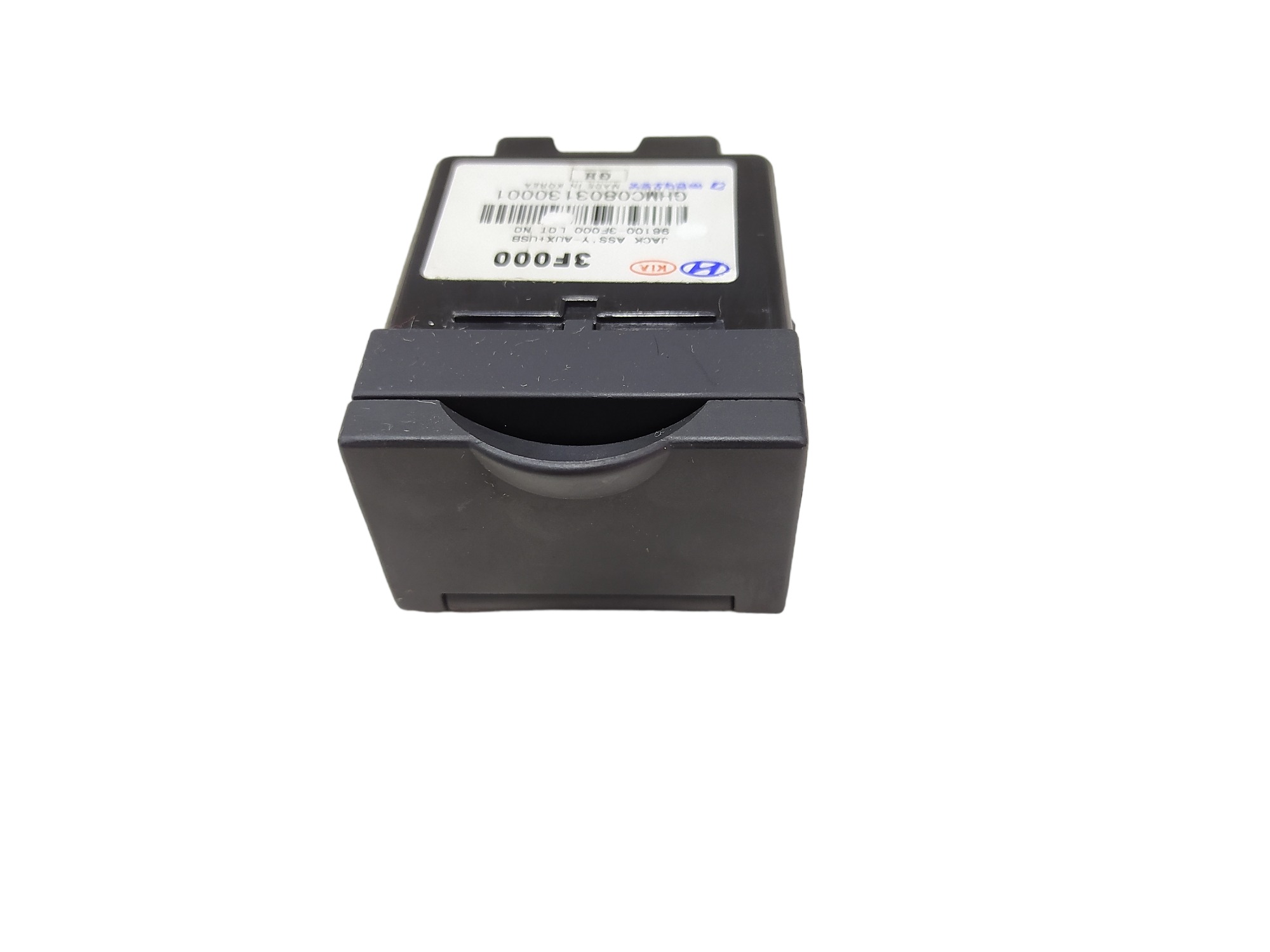 Entrada Usb iPod Kia Opirus 2008 V581 3