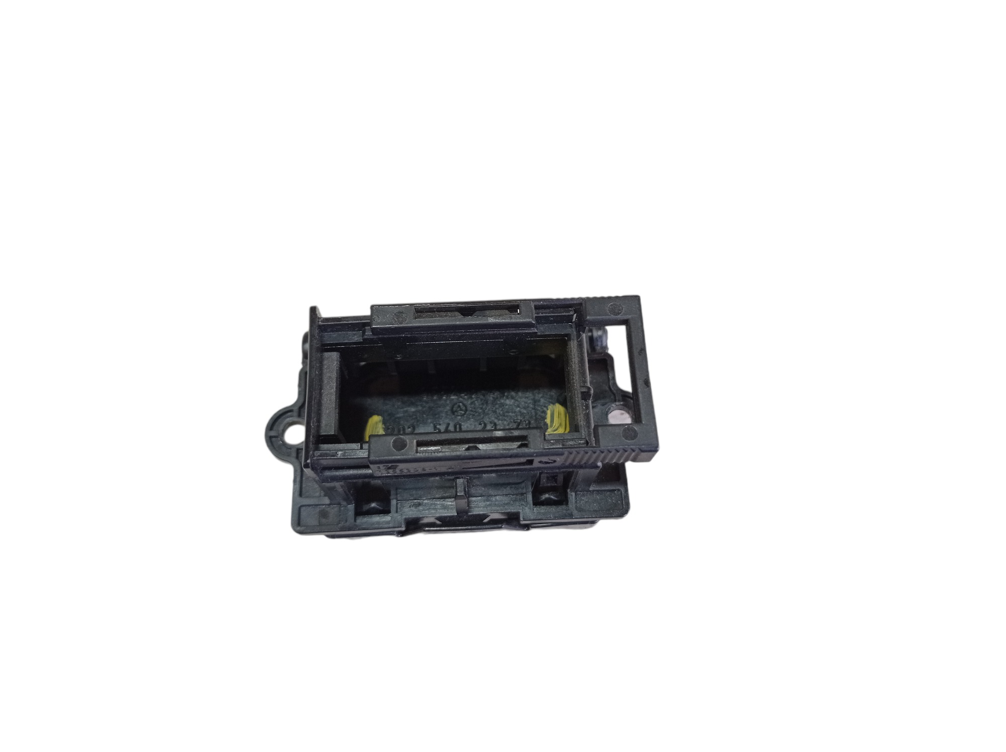 Suporte Tomada Obd Mercedes Gla 200 2016 2025402373 V568 2