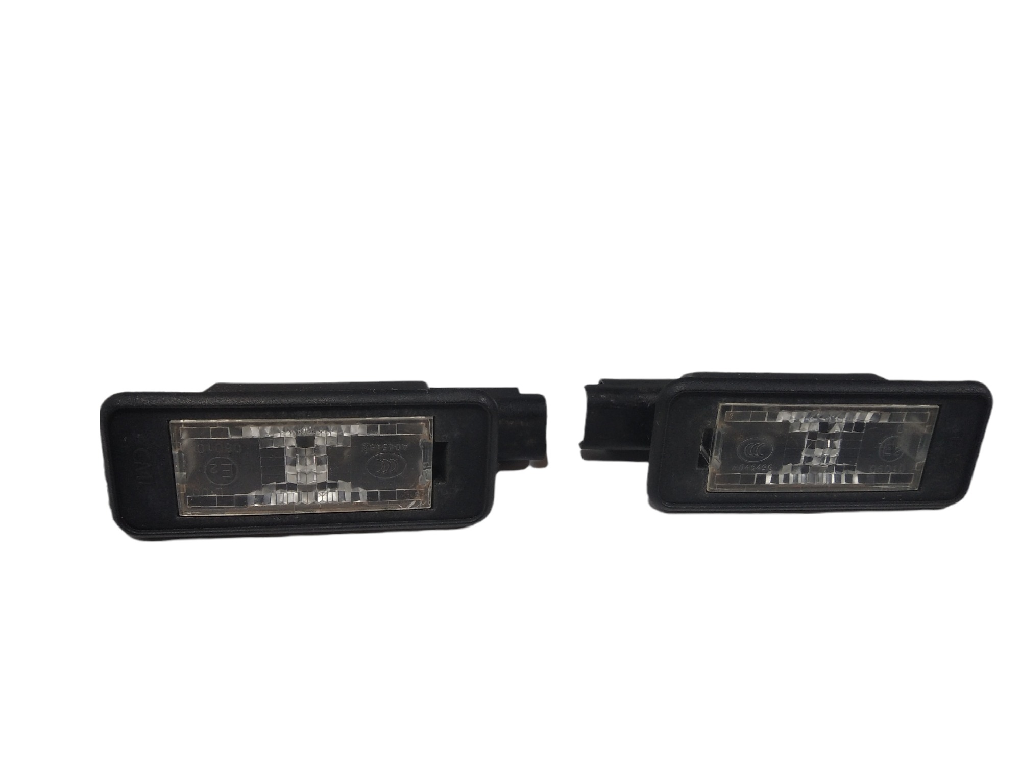 Luz De Placa Peugeot 2008 2019 V341 1