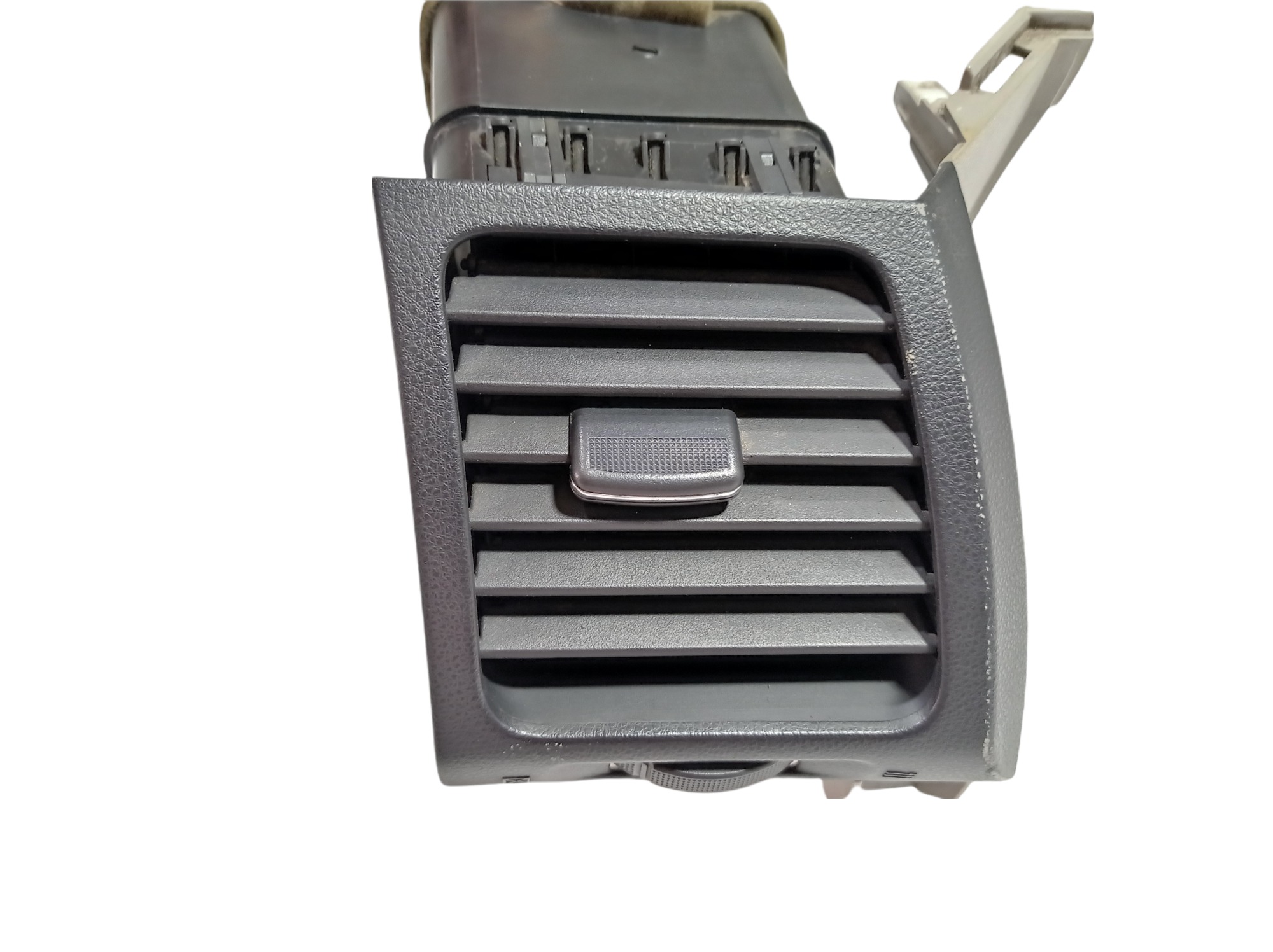 Difusor De Ar Direito Mitsubishi Grandis 2005 V28 6