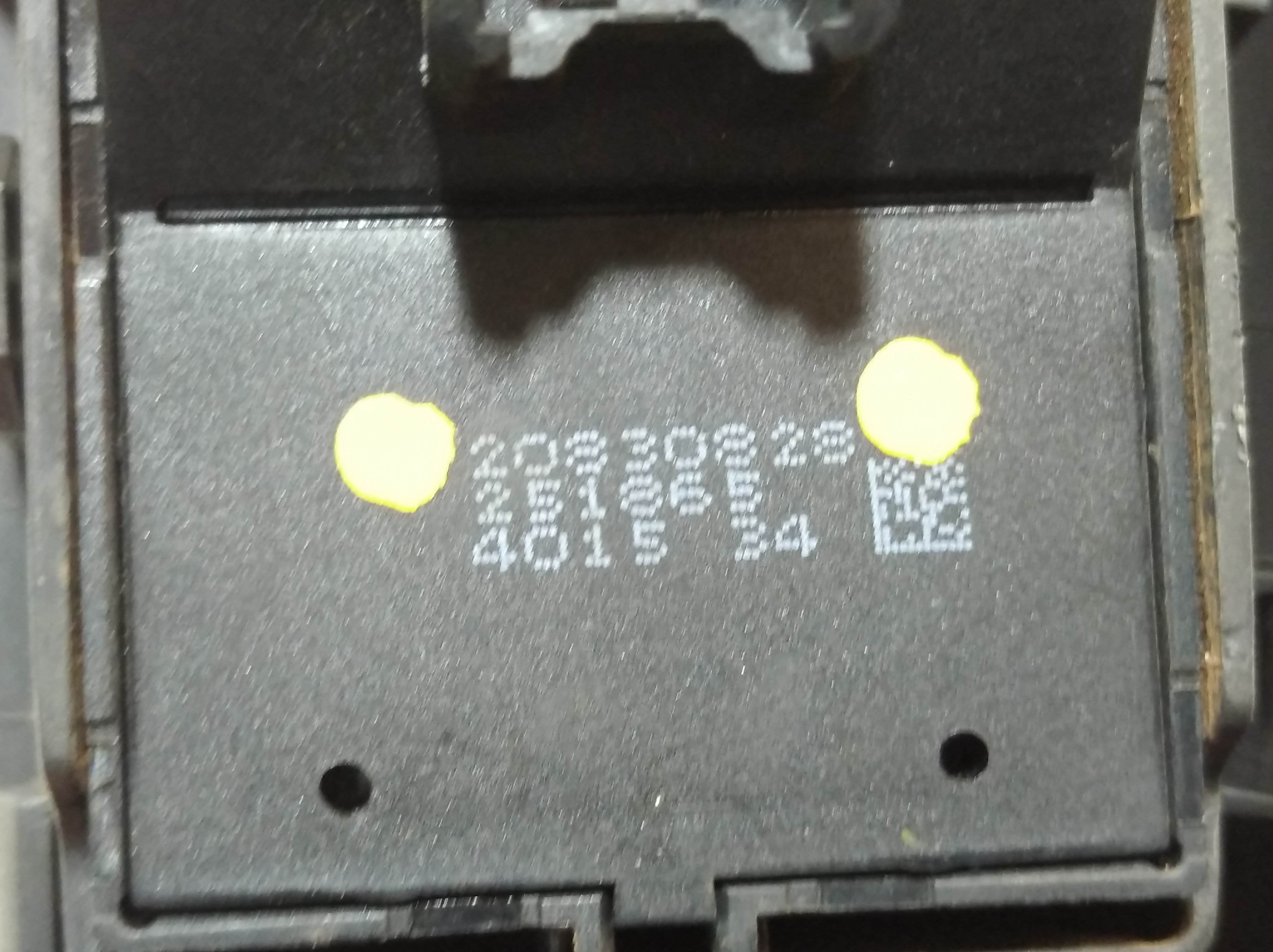Botao Vidro Eletrico Dianteiro Esquerdo Gm Onix 2014 V248 10