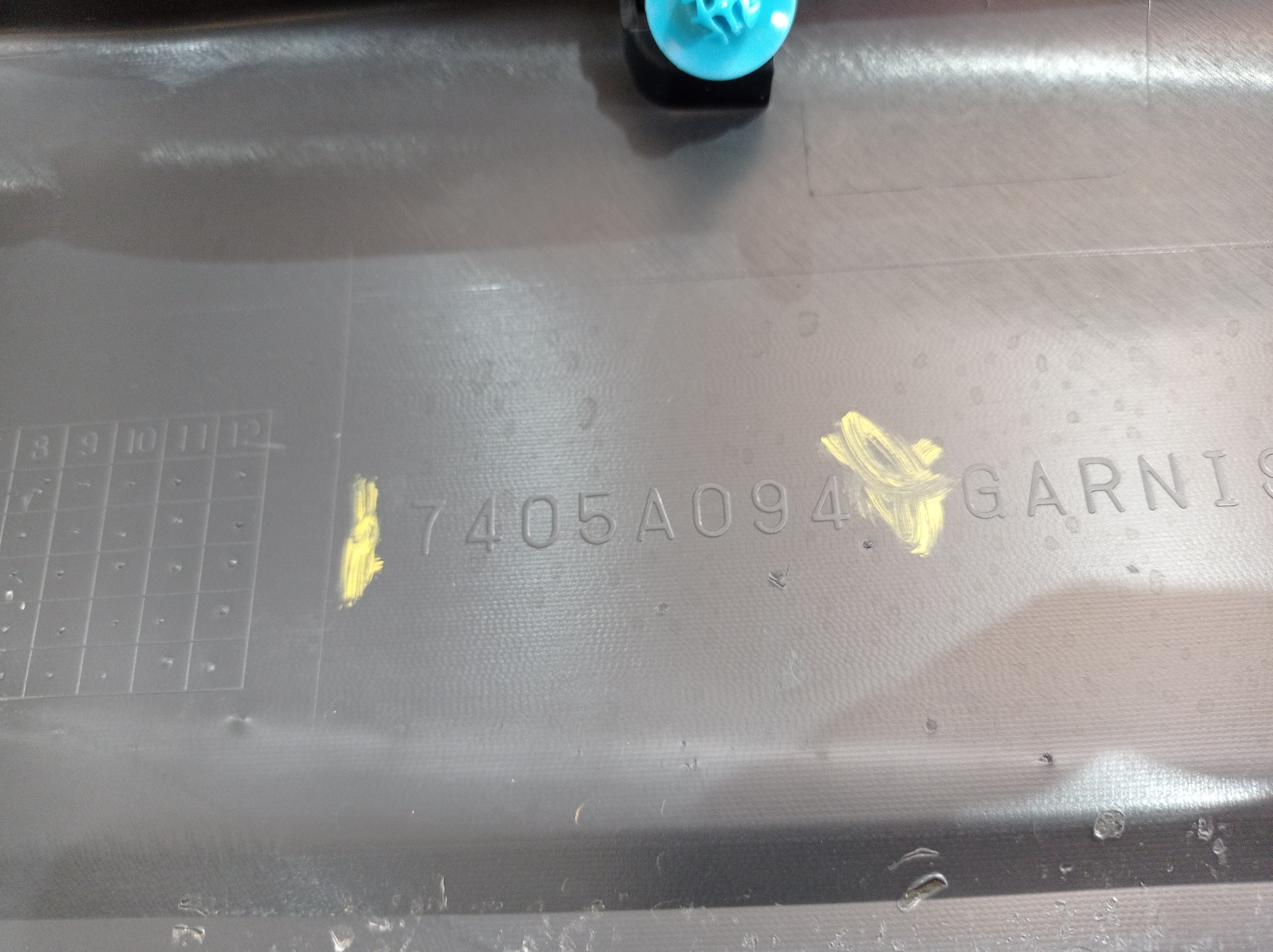 Spoiler Direito Mitsubishi Pajero Full 2012 V575 9