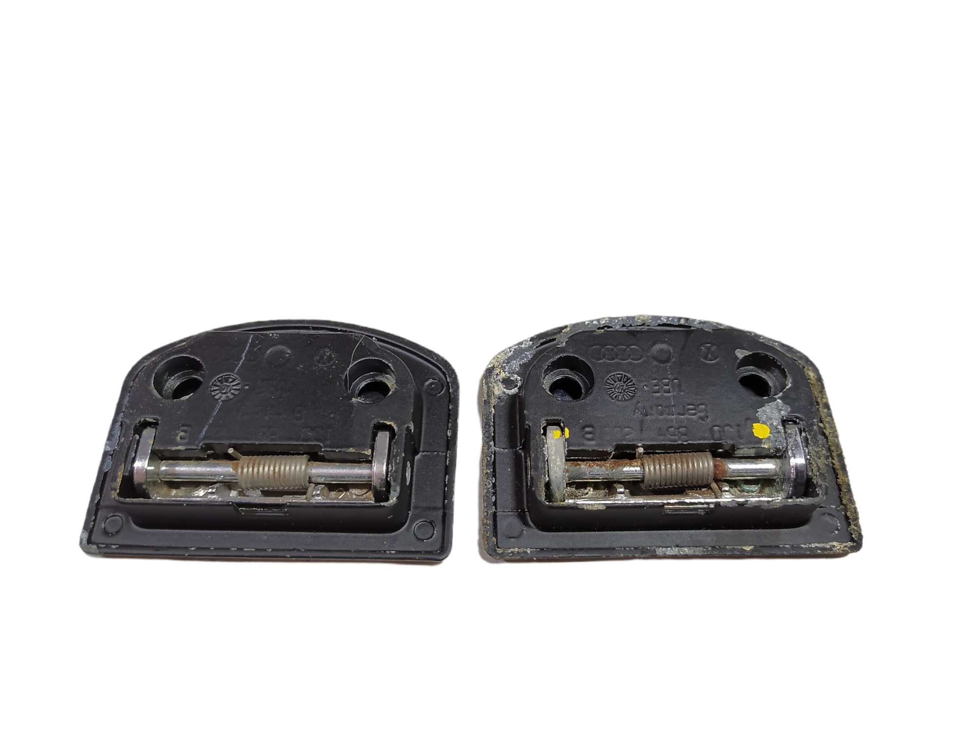Trava Bagagem Porta Malas Vw Golf 2.0 2001 1j0864203b V454 8