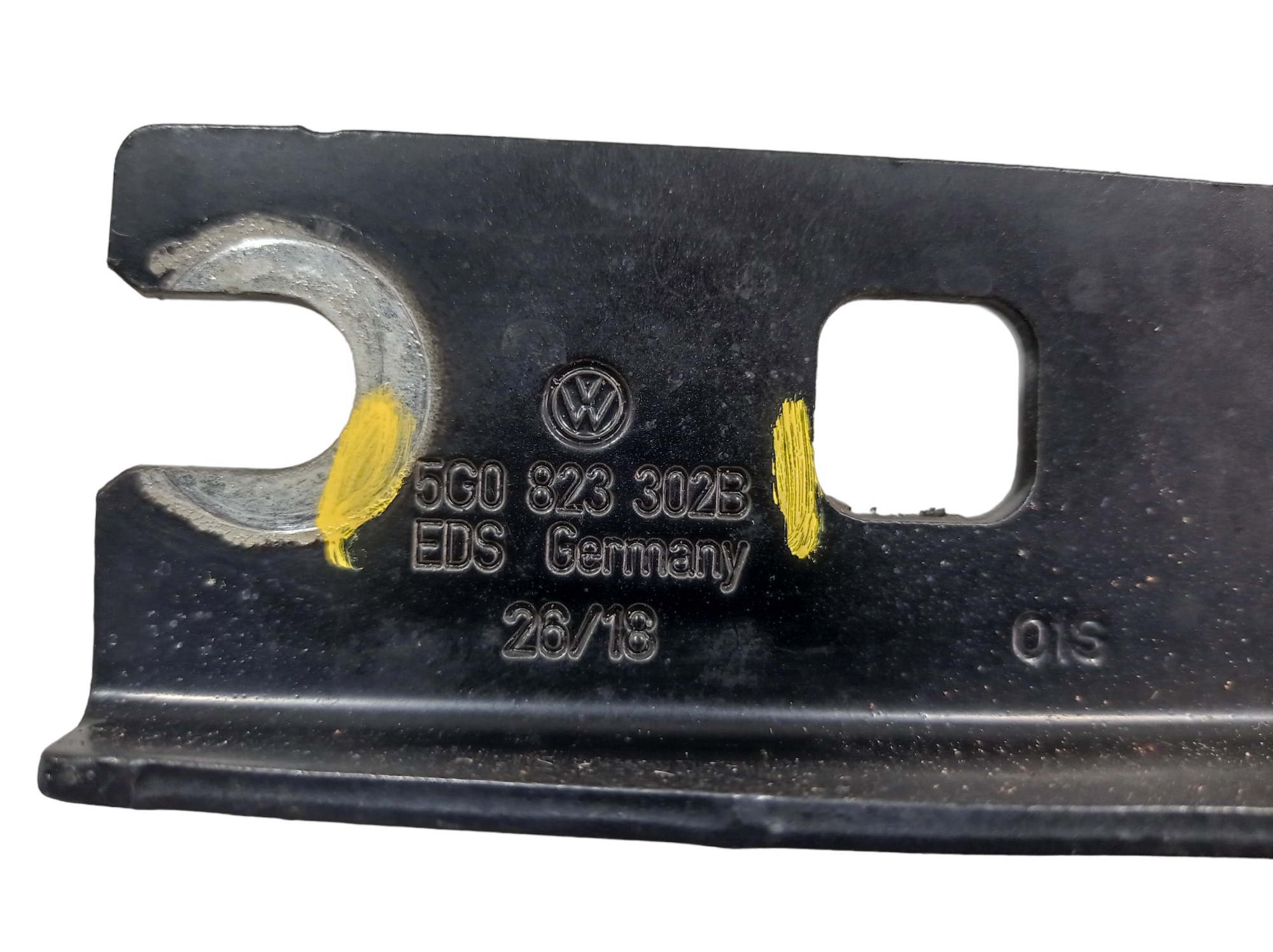 Dobradiça Direita Capô Vw Golf Gti 2019 5g0823302b V563 5