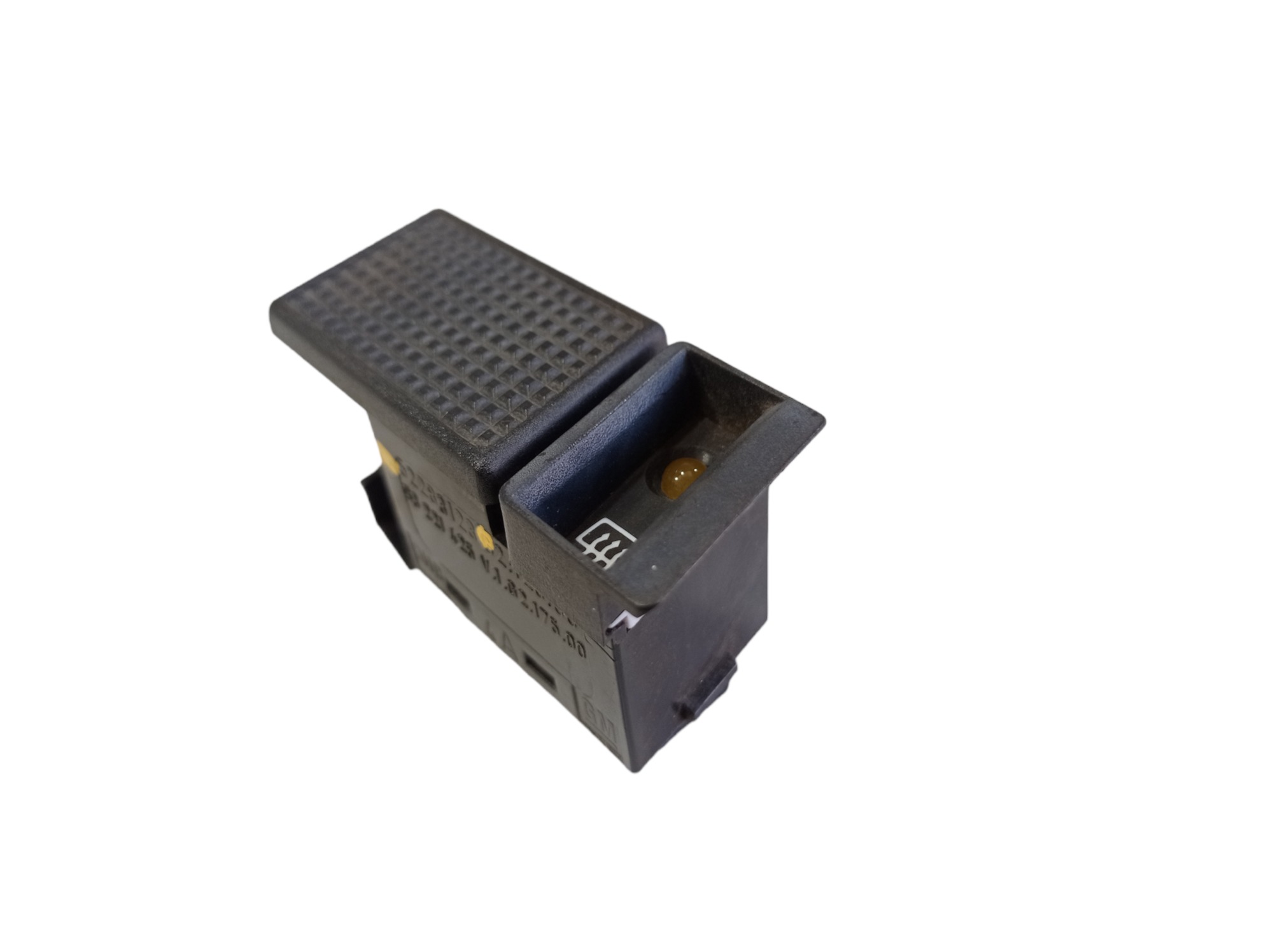 Botão Desembaçador Traseiro Gm Kadett 81/98 52283123 Vl 4
