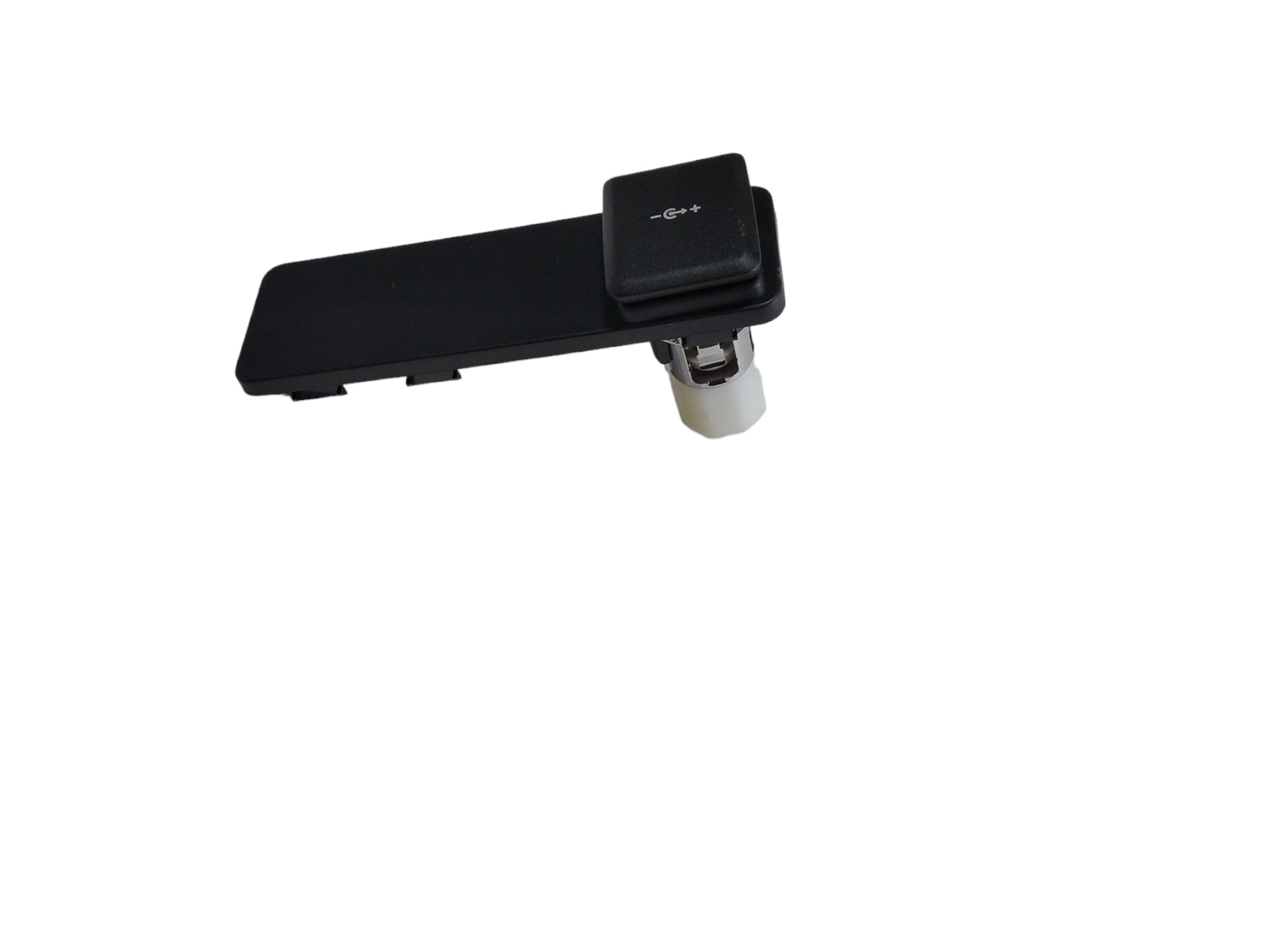 Tomada 12v Console Range Rover Evoque 2.0 2022 V572 3