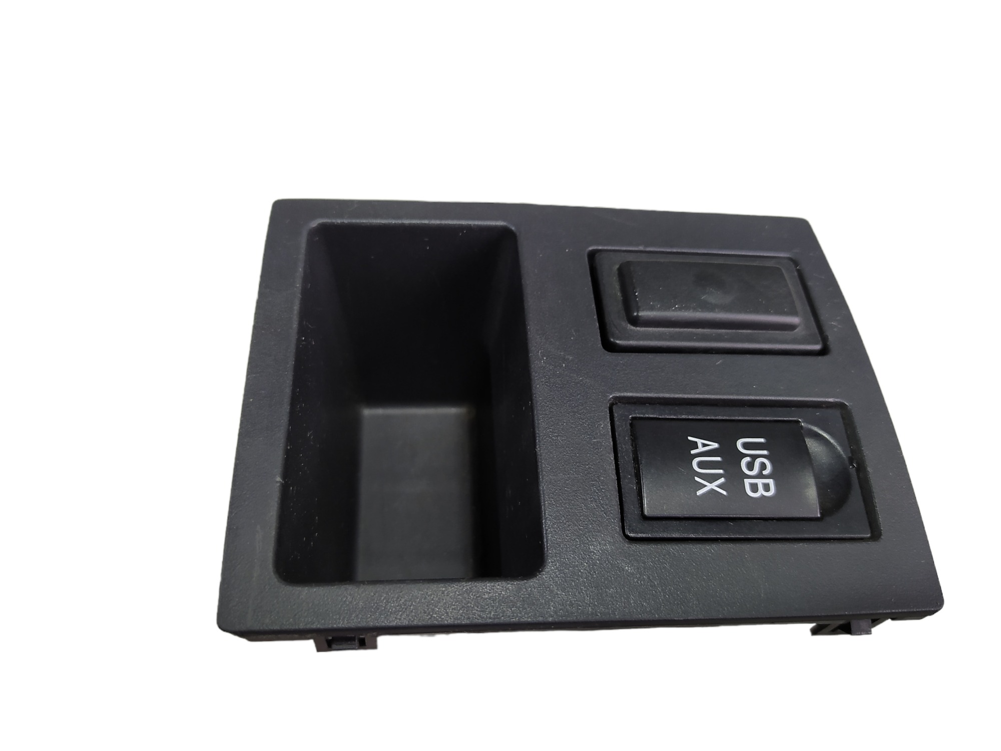 Acabamento Console Com Usb E Auxiliar Lifan X60 2015 V466 1