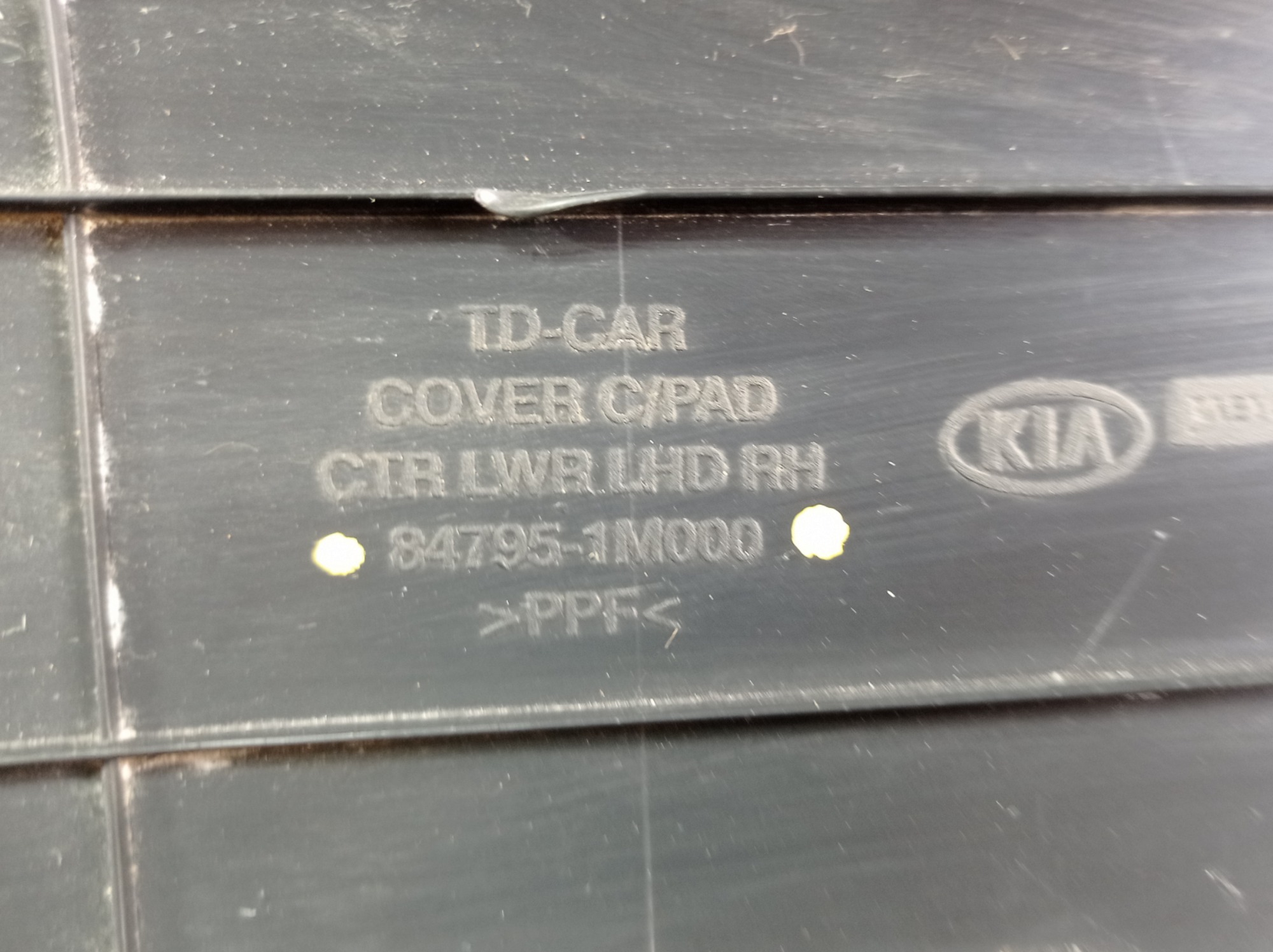 Moldura Direita Console Kia Cerato Sx 2011 847951m000 V492 7