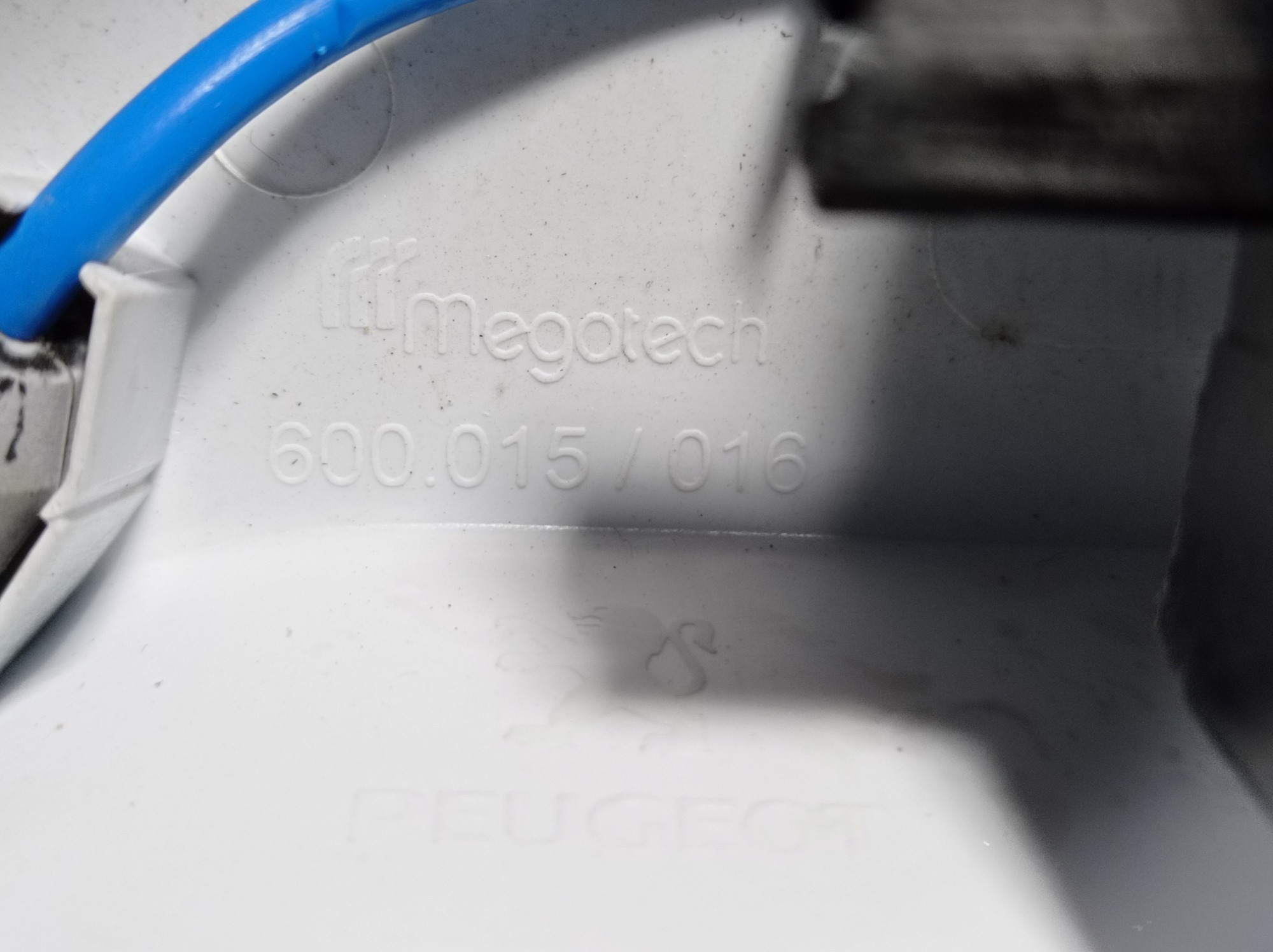 Luz Cortesia Dianteira Peugeot 2008 2017 9801120277 V437 3