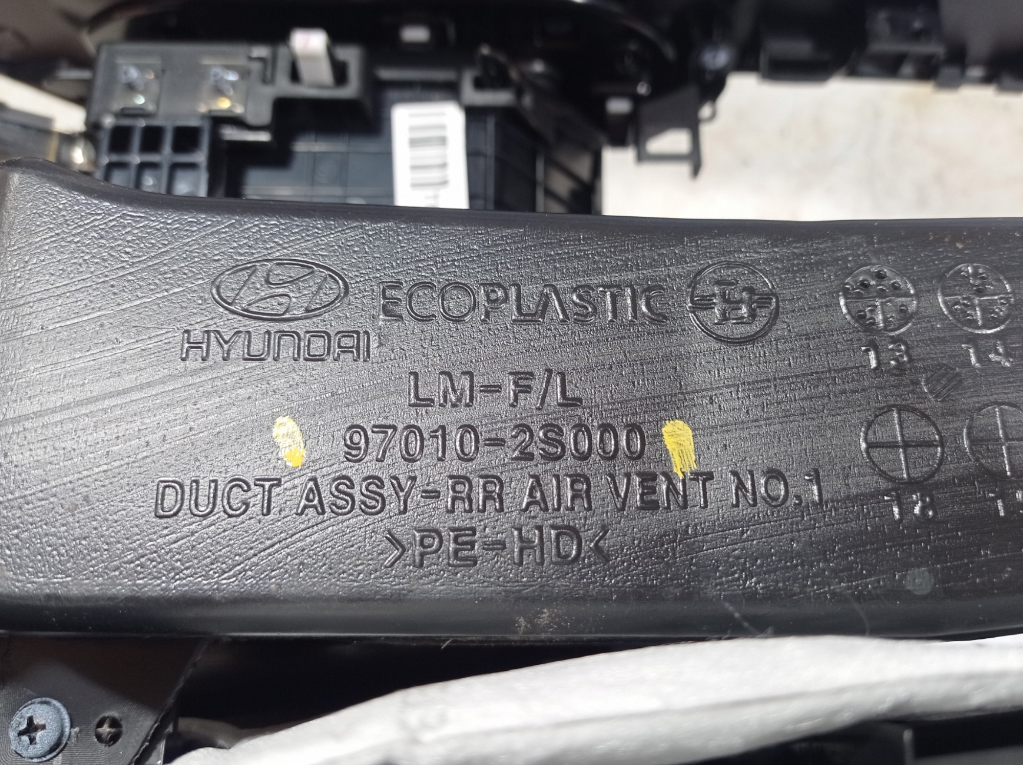 Console Hyundai Ix35 2019 970102s000 V556 9
