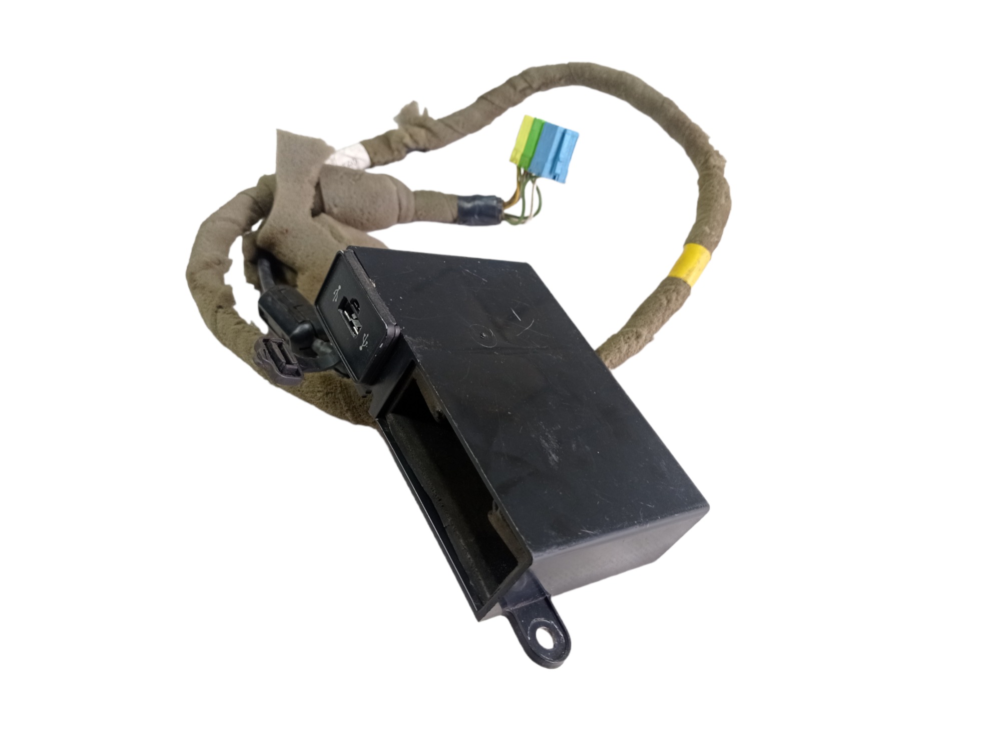 Moldura Entrada Usb Console Central Palio 2008 2015 Vl 3
