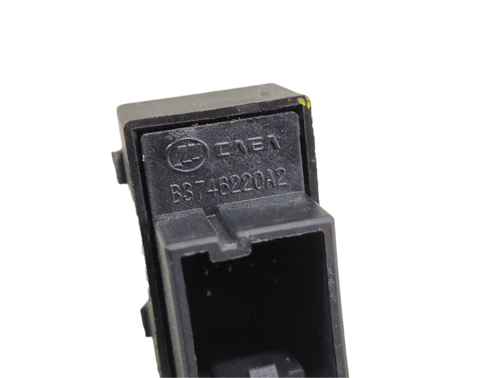 Botão Vidro Traseiro Esquerdo Lifan X60 2015  V466 4
