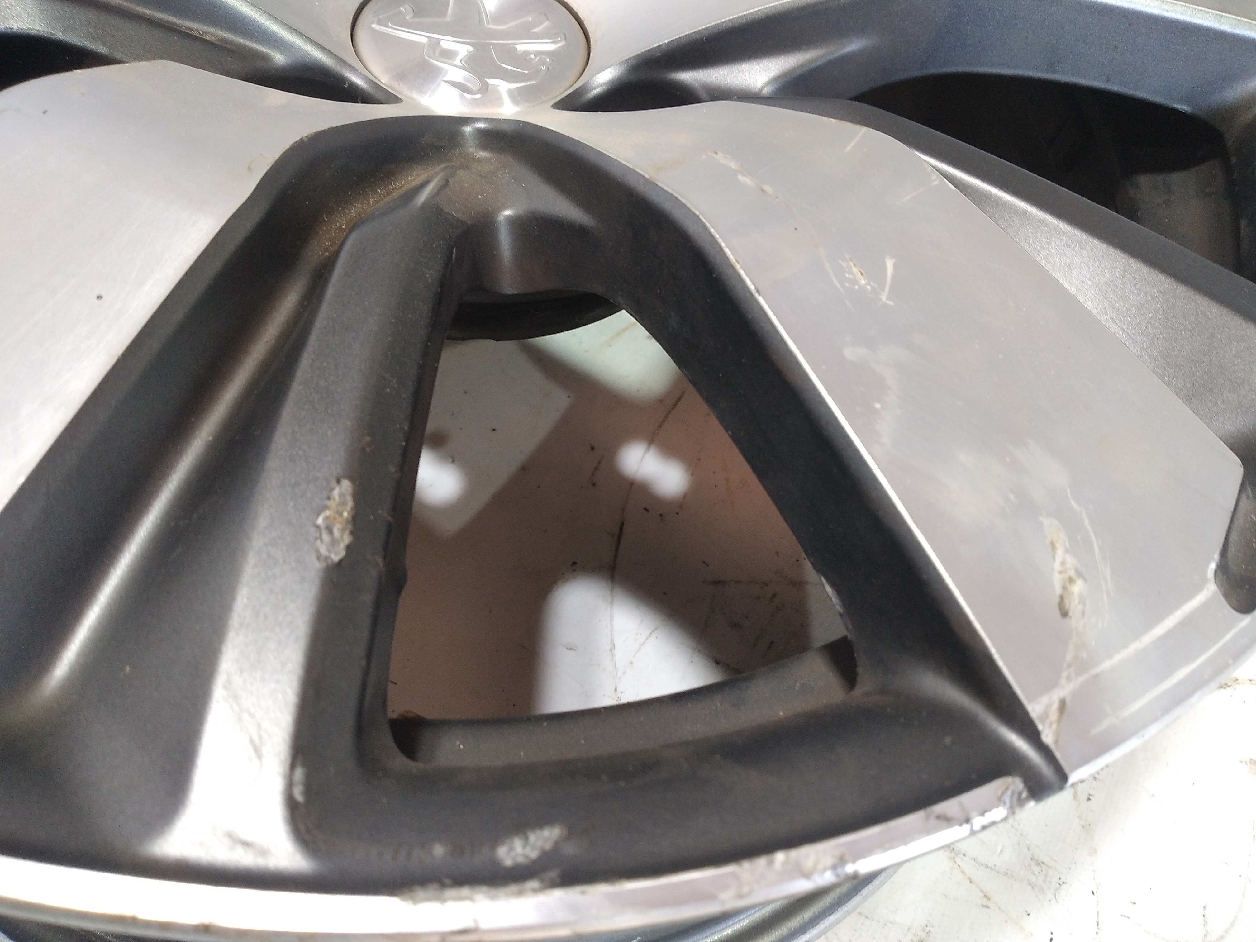 Roda Aro 16 Peugeot 2008 2017 9804513277 V437 6