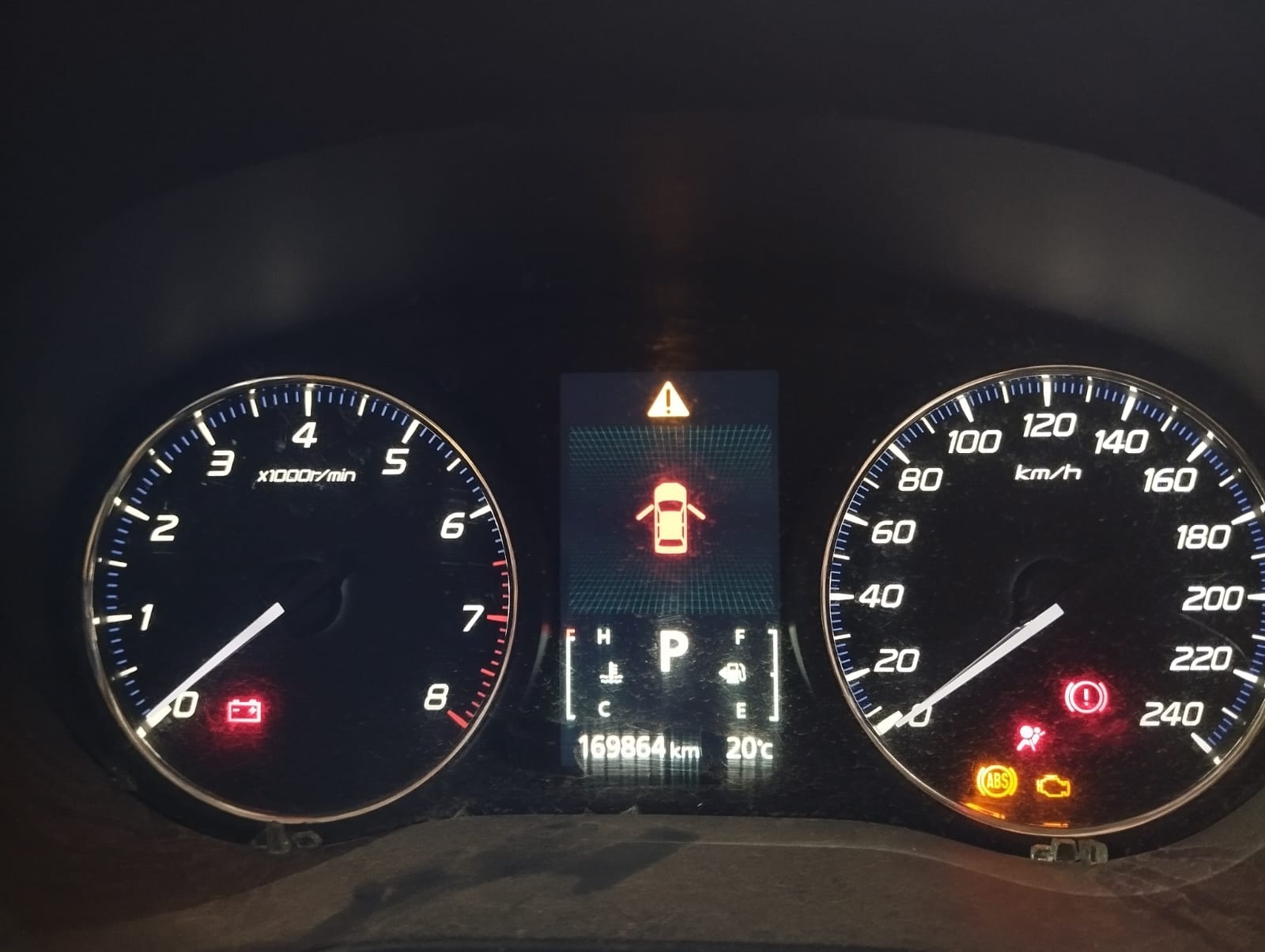 Mitsubishi Outlander 2.0 16v 2014 v551 informações gerias 1