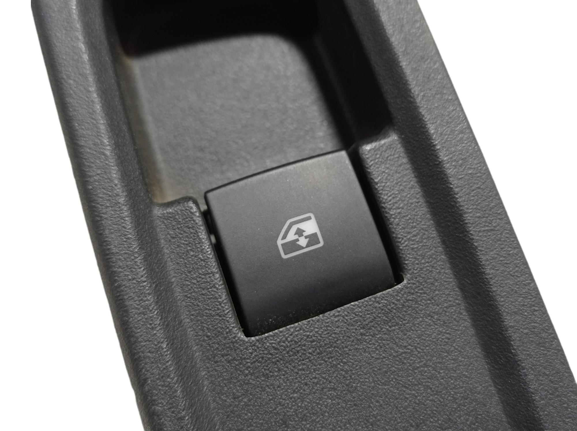 Botão Vidro Traseiro Direito Gm Onix 2018 V324 22915110 8