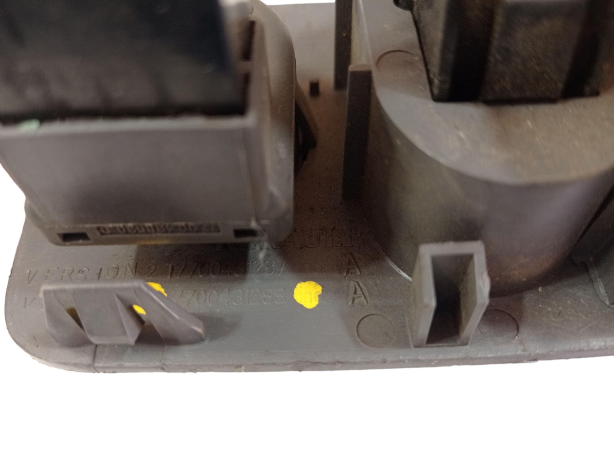 Botão Desembaçador Retrovisor Clio 7700431288 Vl 9