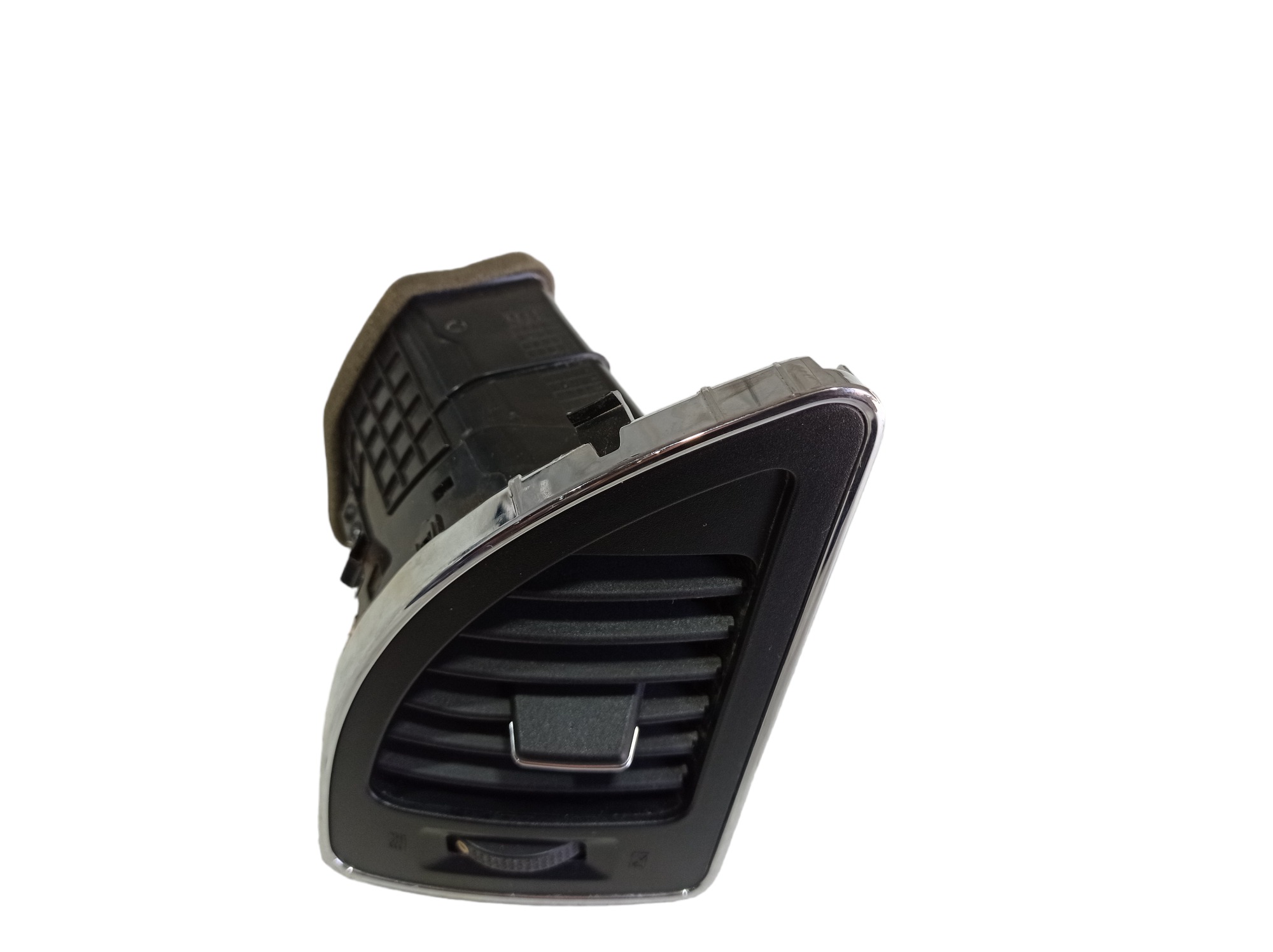 Difusor Ar Esquerdo Jac T6 2016 V554 1