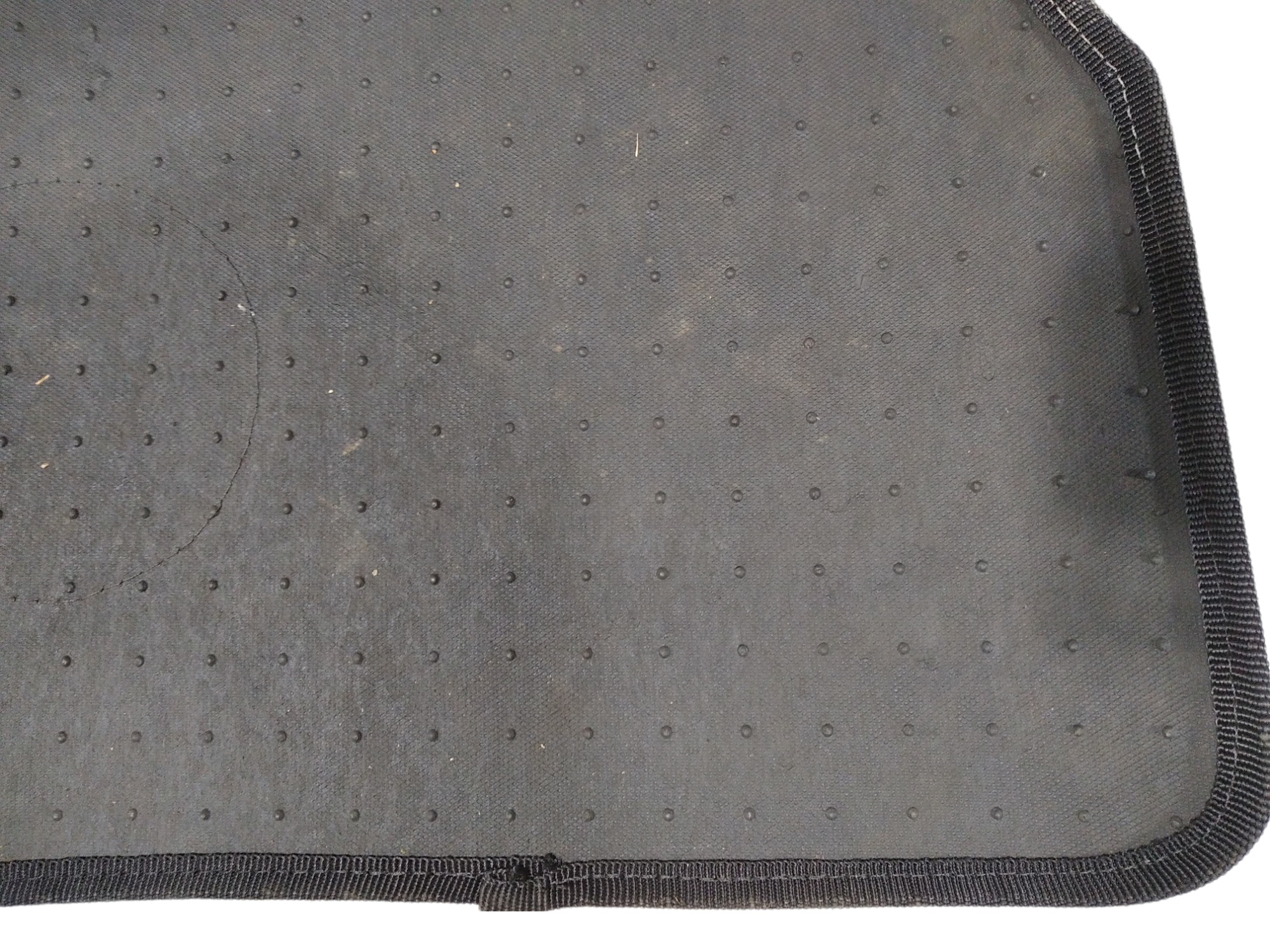 Tapete Traseiro Esquerdo Peugeot 2008 Cross 2019 V341 Preto 7