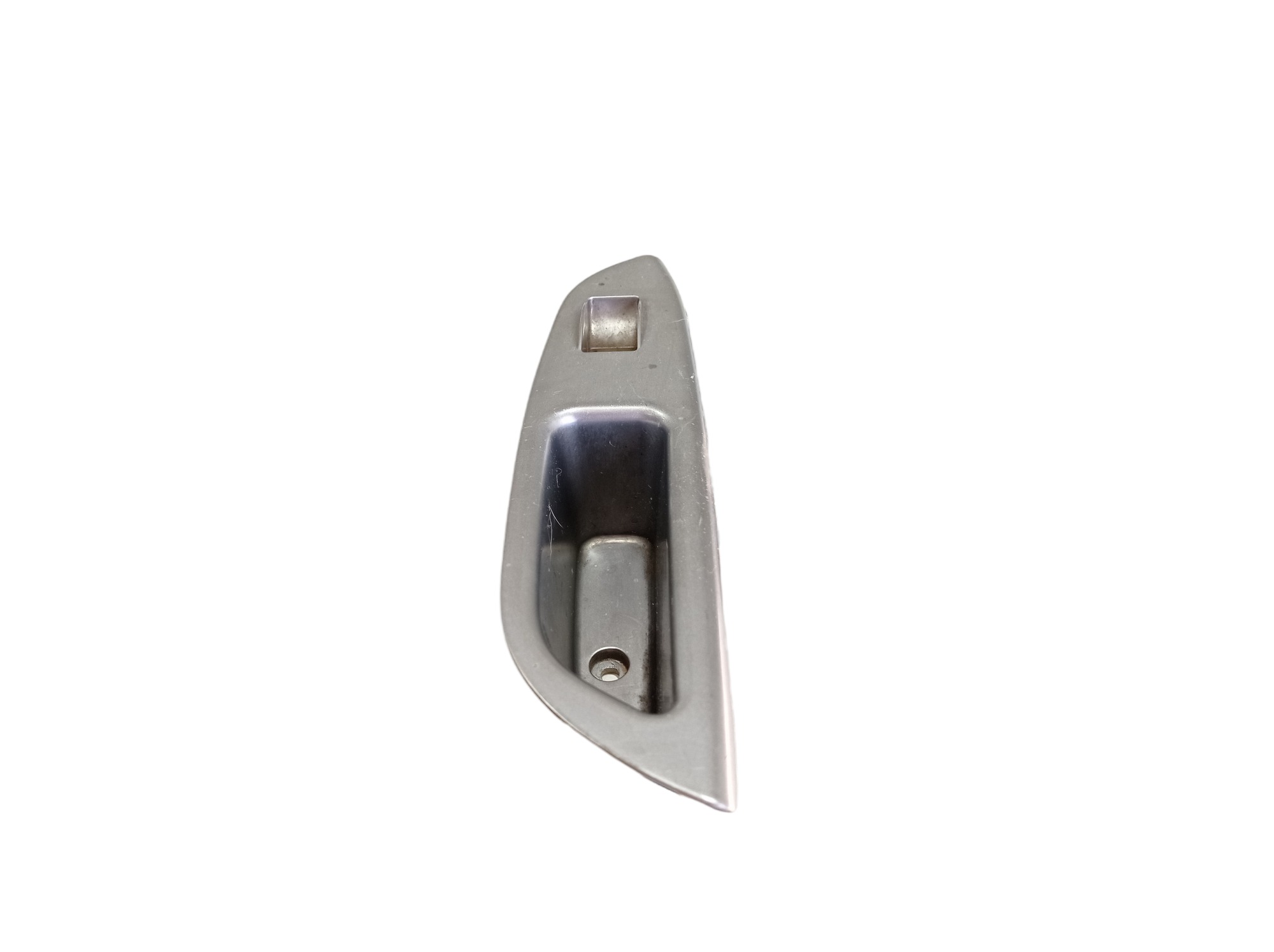Moldura Botão Vidro Porta Traseira Esquerda 530 2015 V567 1