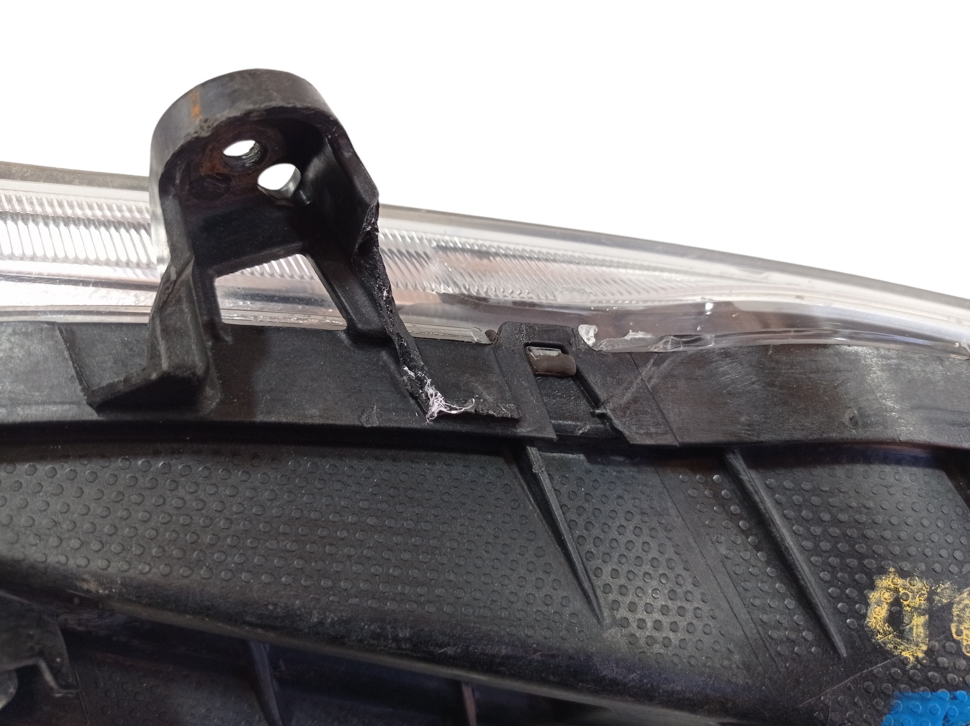 Farol De Milha Neblina Direito Kia Cadenza 2013 V547 9