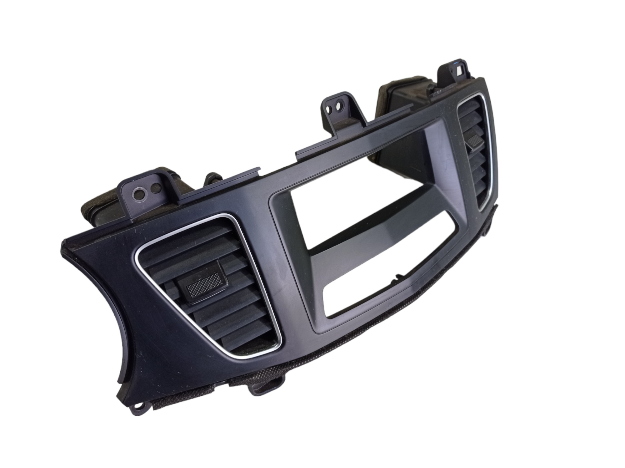 Moldura Com Difusor Central Kia Cadenza 2013 V547 4