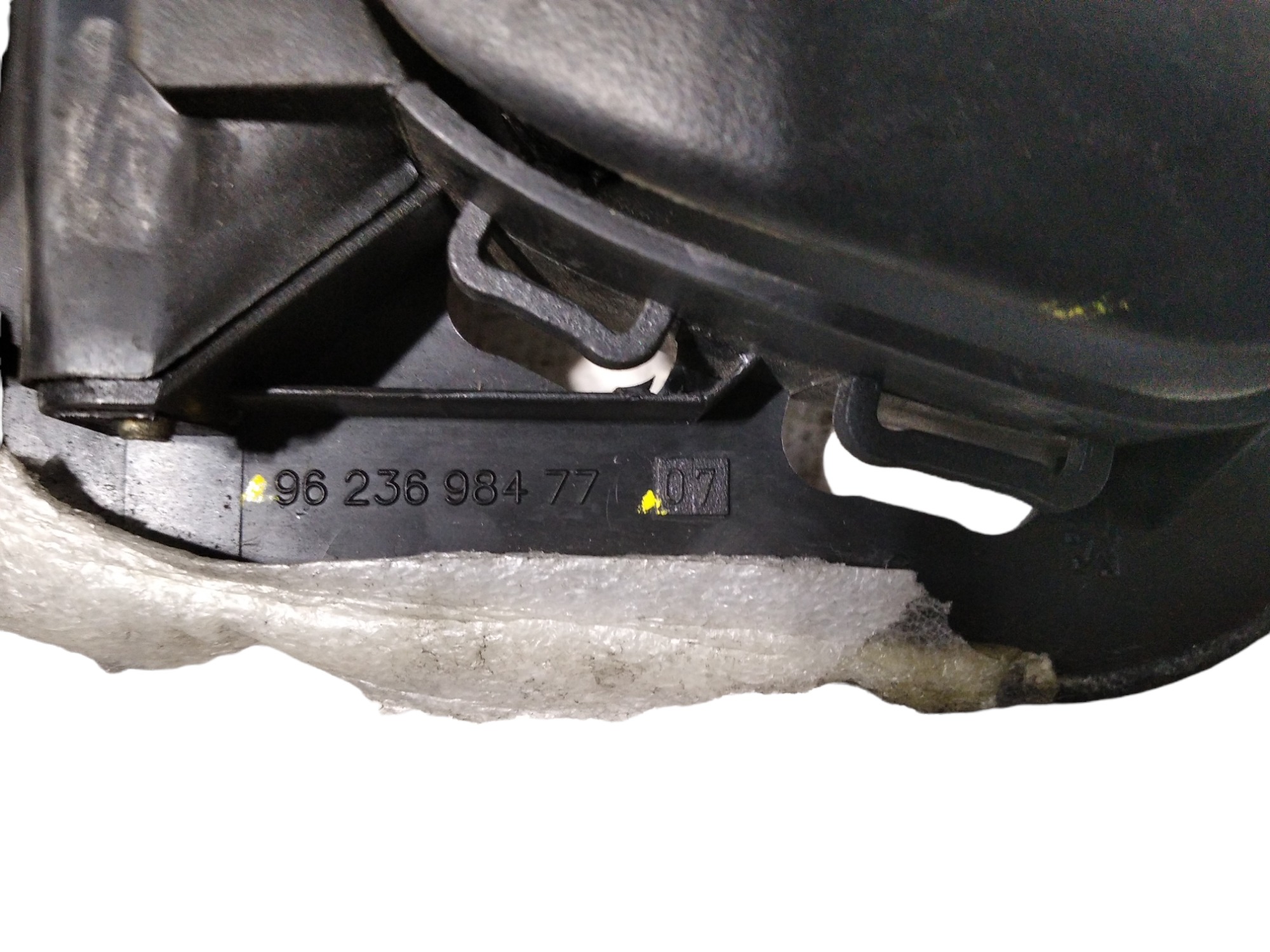 Maçaneta Interna Traseira Esquerda Peugeot 207 2011 V245 Preto Traseira 4
