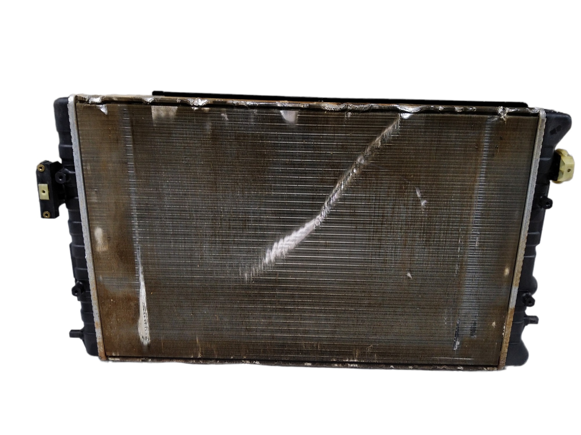 Radiador De Água Vw Saveiro Cross 1.6 2020 5z0121253e V467 2