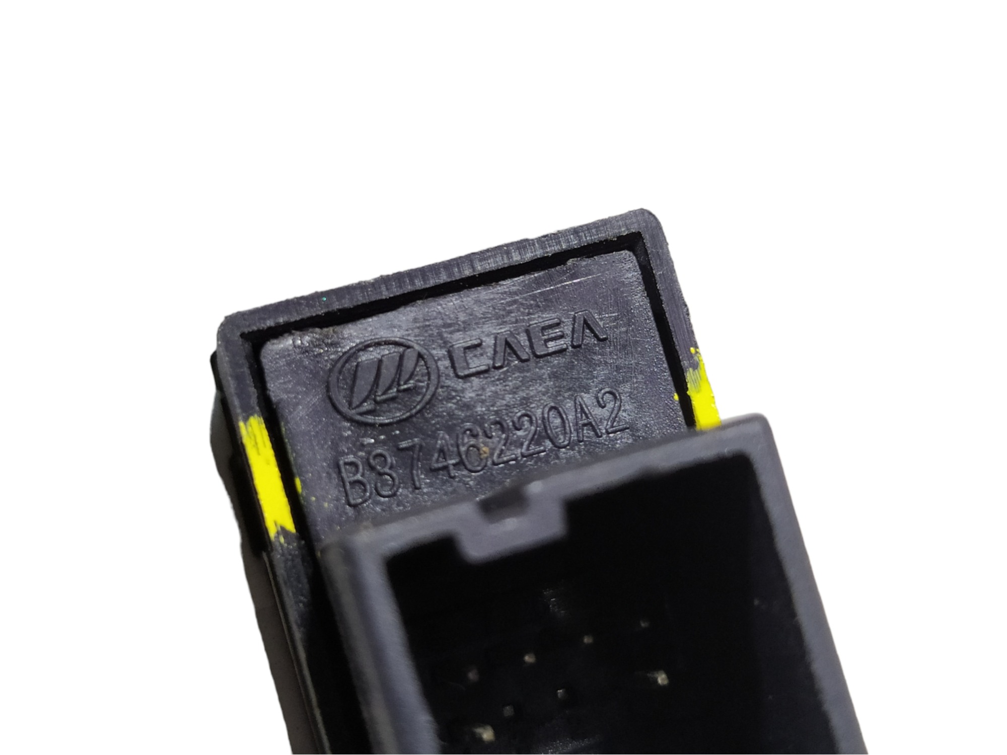 Botao Vidro Traseiro Direito Lifan X60 2015 B3746220a2 V466 5