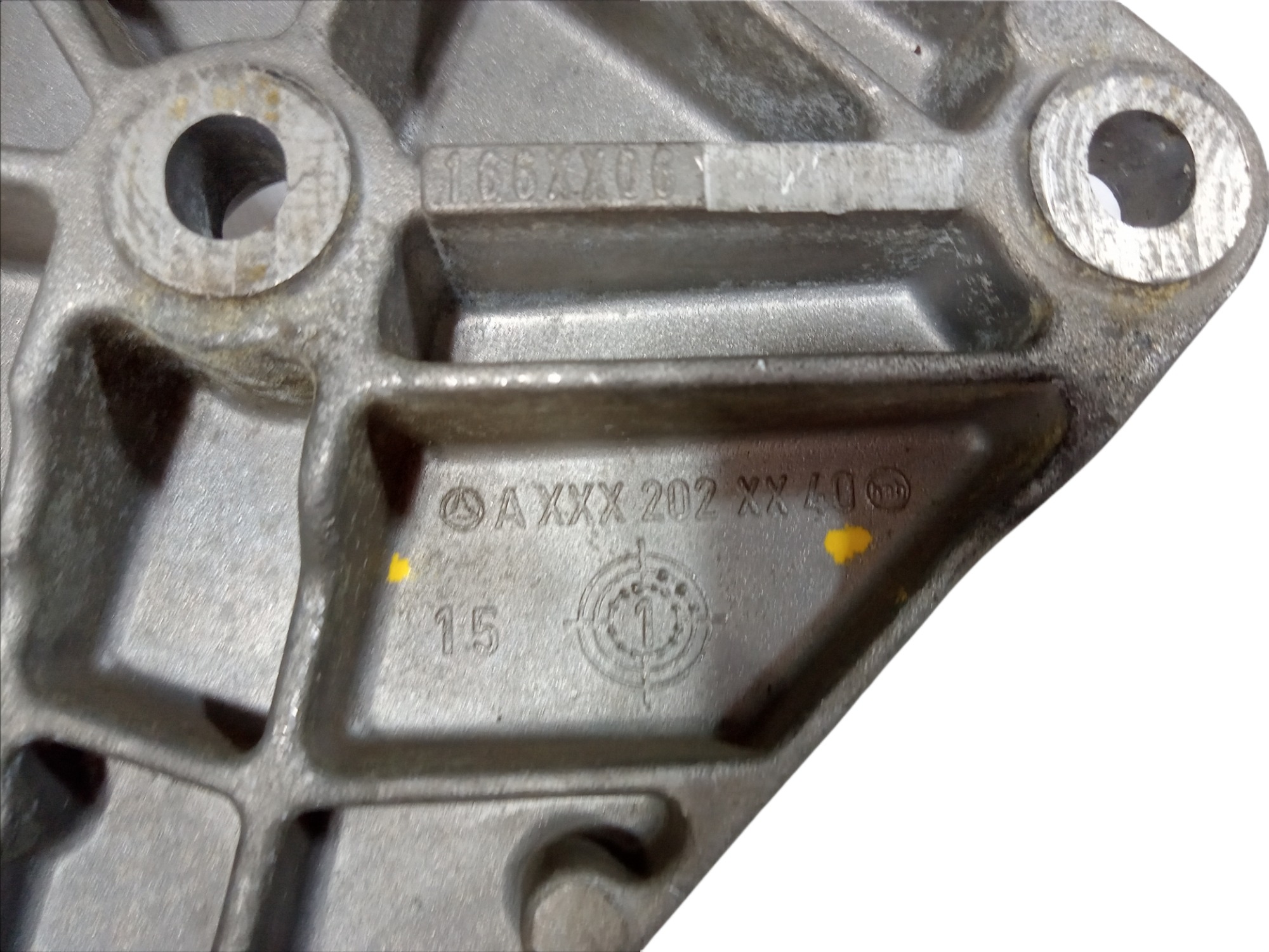Suporte Do Alternador Mercedes A190 1999 A 2005 8