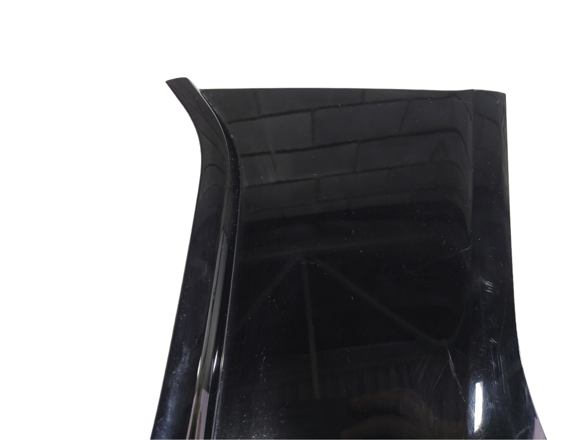 Acabamento Externo Traseiro Esquerdo Nissan Leaf 2019 V488 3